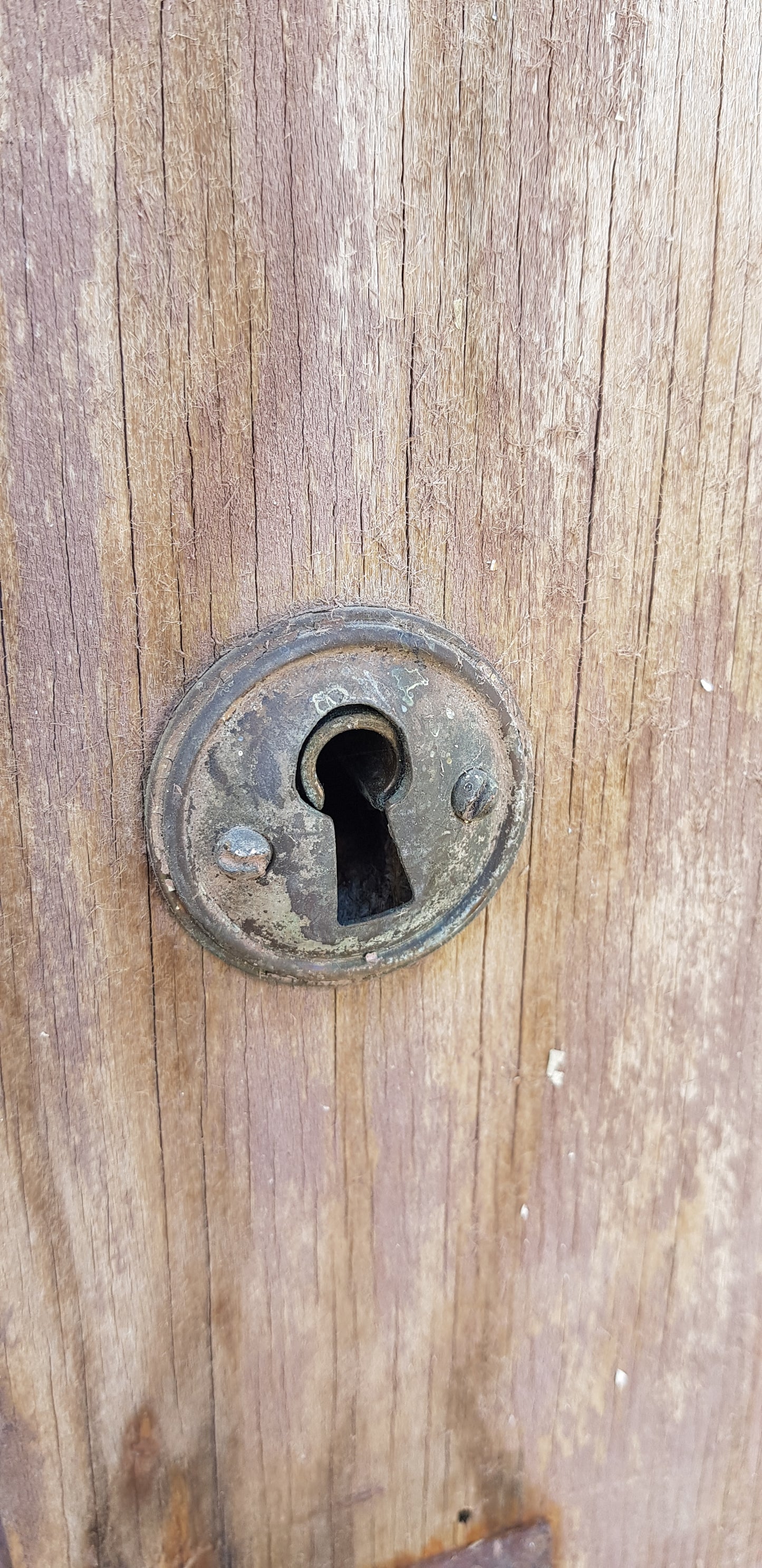 ART 583 b70 h183 d4 pris 2000