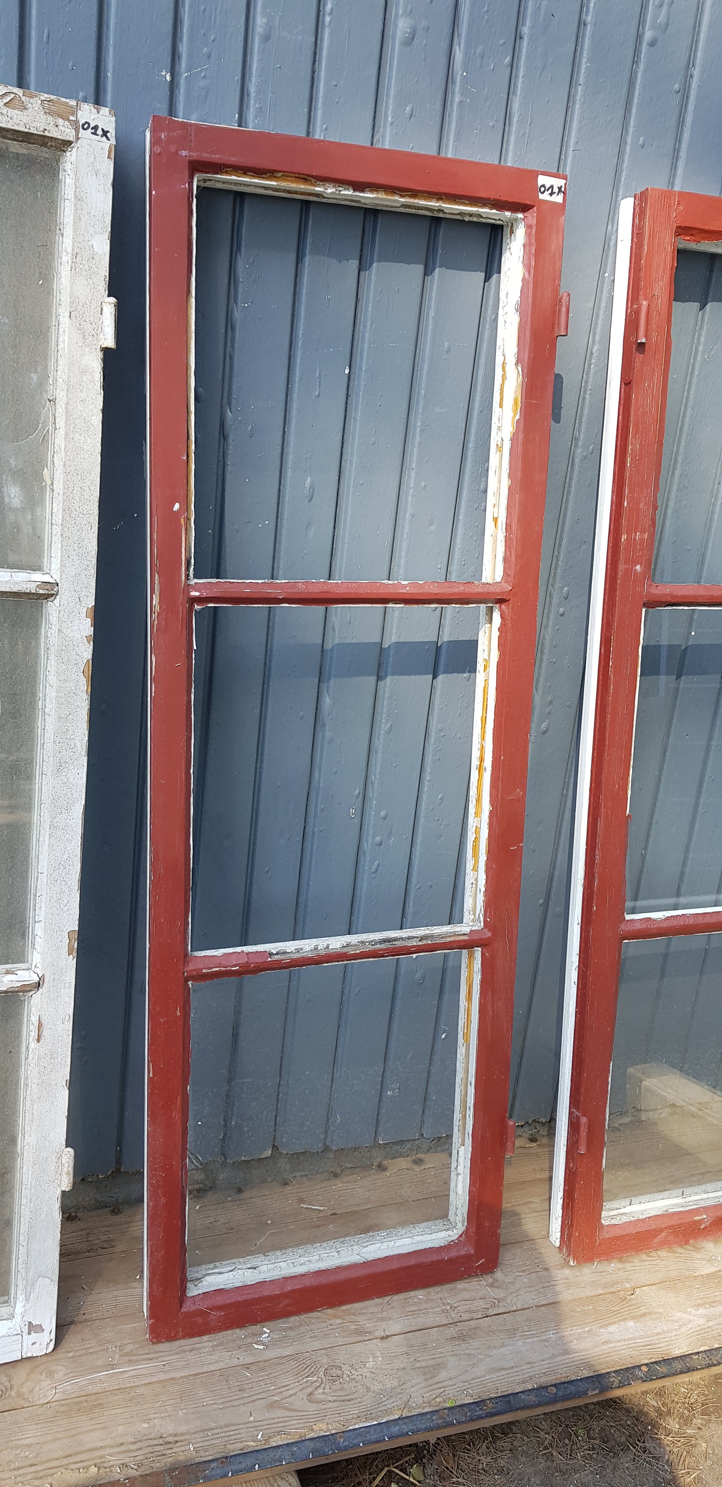 Art 01X 4st B46.5 H137.5 D6.5 kopplade 900 st äkta spröjs några rutor är trasiga.