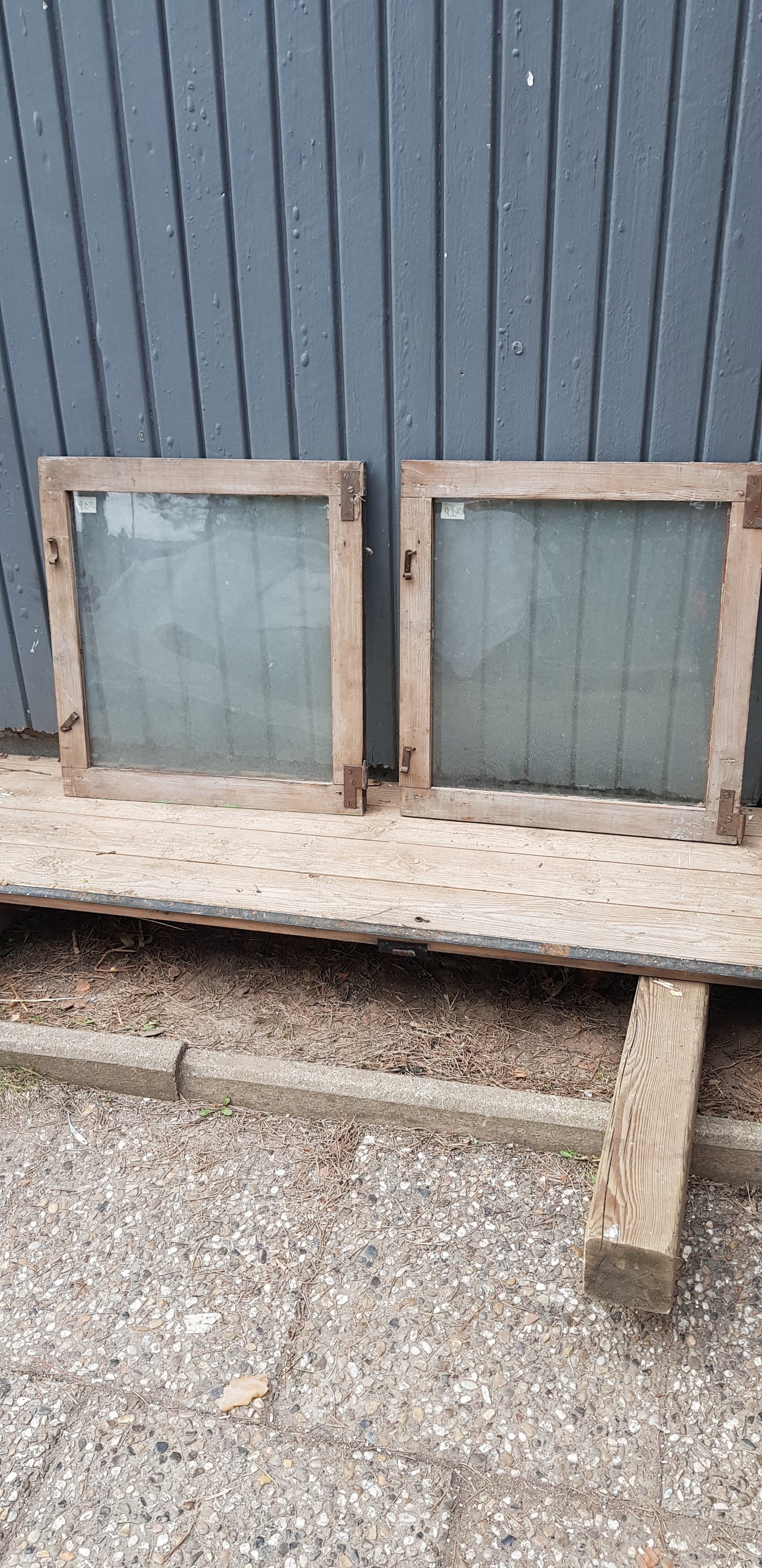 Art 01P 2st B53 H56 D2 munblåsta 650 kr per st