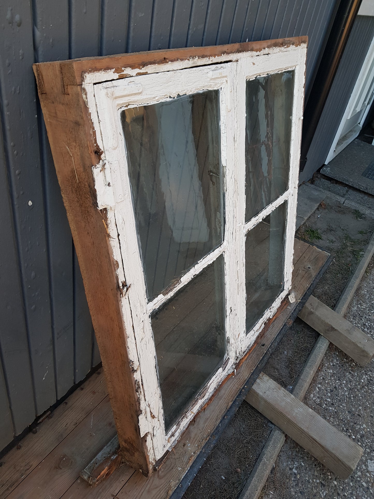 Art 256E b101 h105 d10 3500kr munblåst