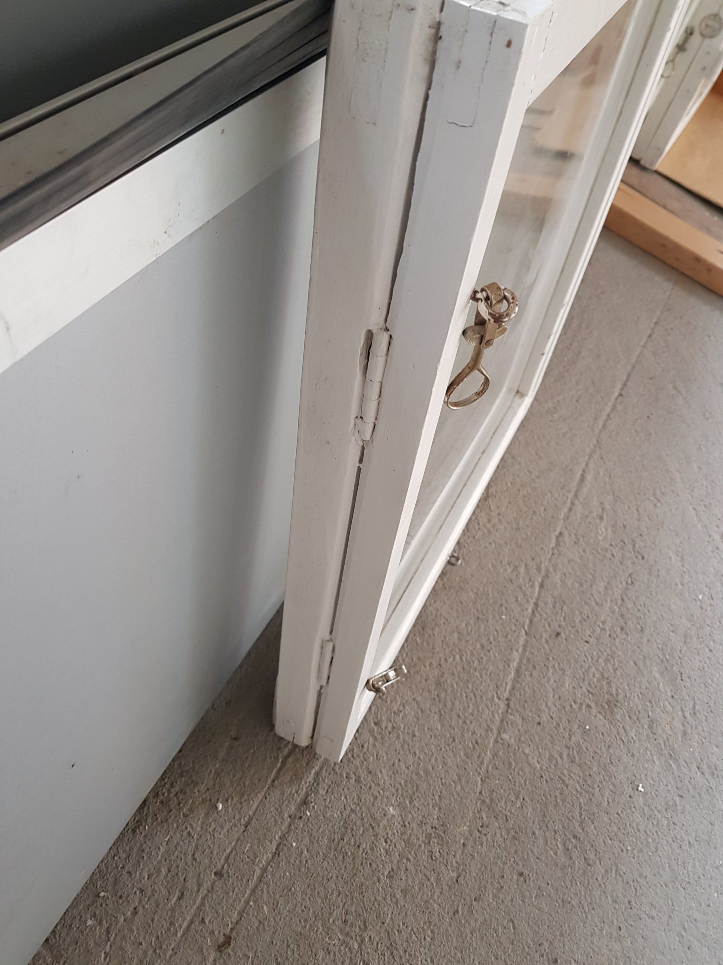 art 851 9st gamla fönster utan karm B53 H58 1500kr st (Borlänge)