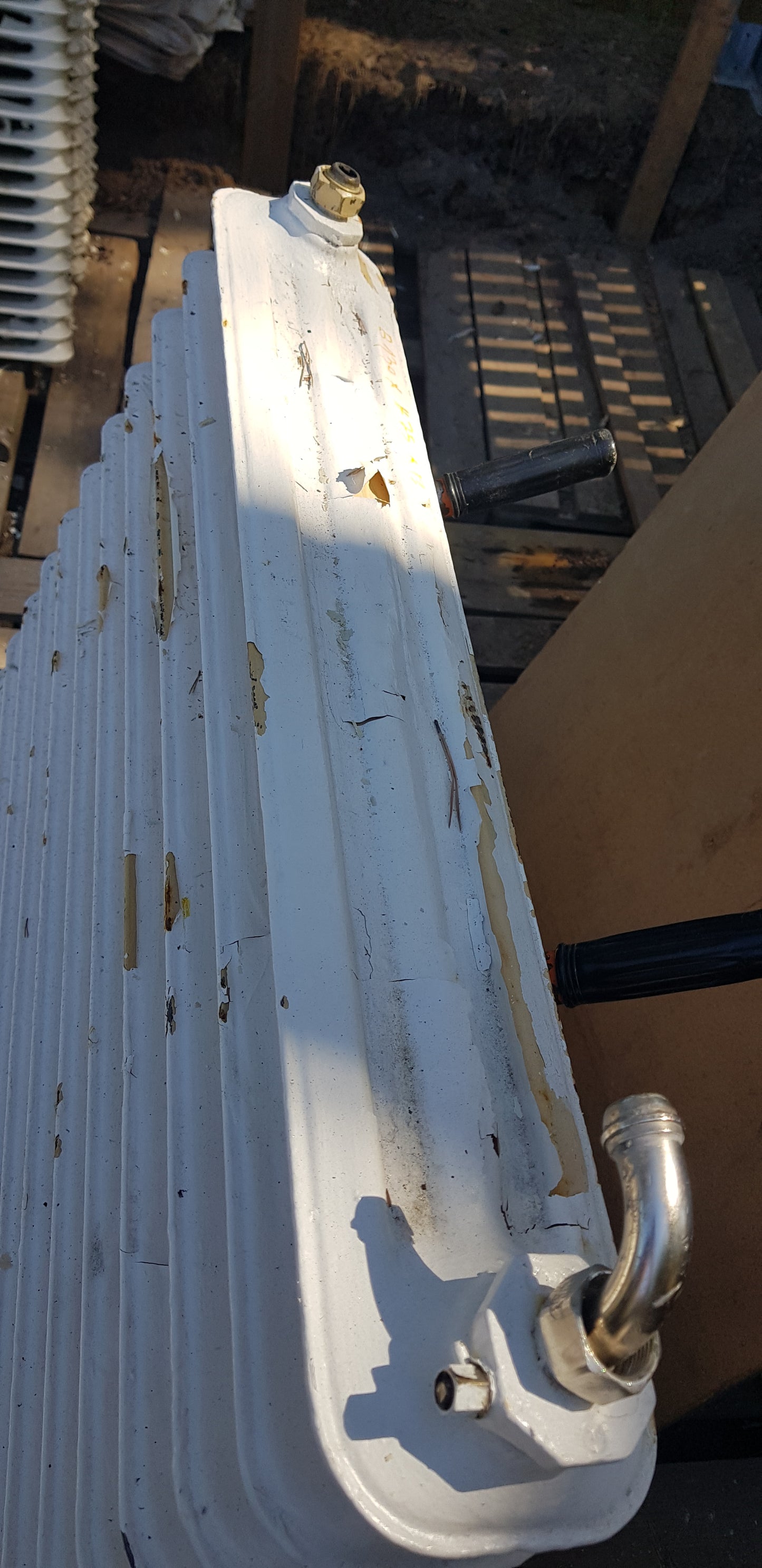 ARTIKELNUMMER 521 Fin gammal Element/Radiator B 130 H 75 D13 Pris 2500 KR