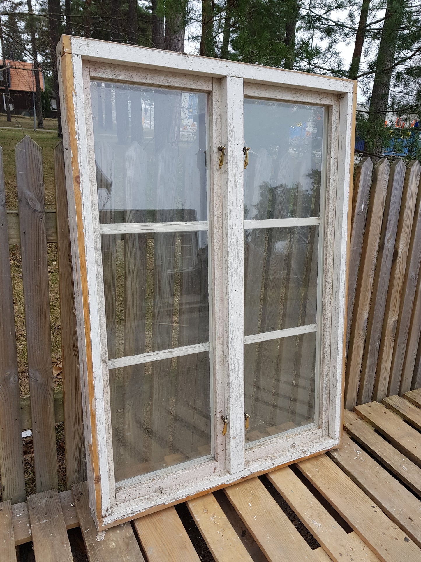 Art 02B 1st B98.5 H138.5 D10.5 kopplade med äkta spröjs 4500 kr