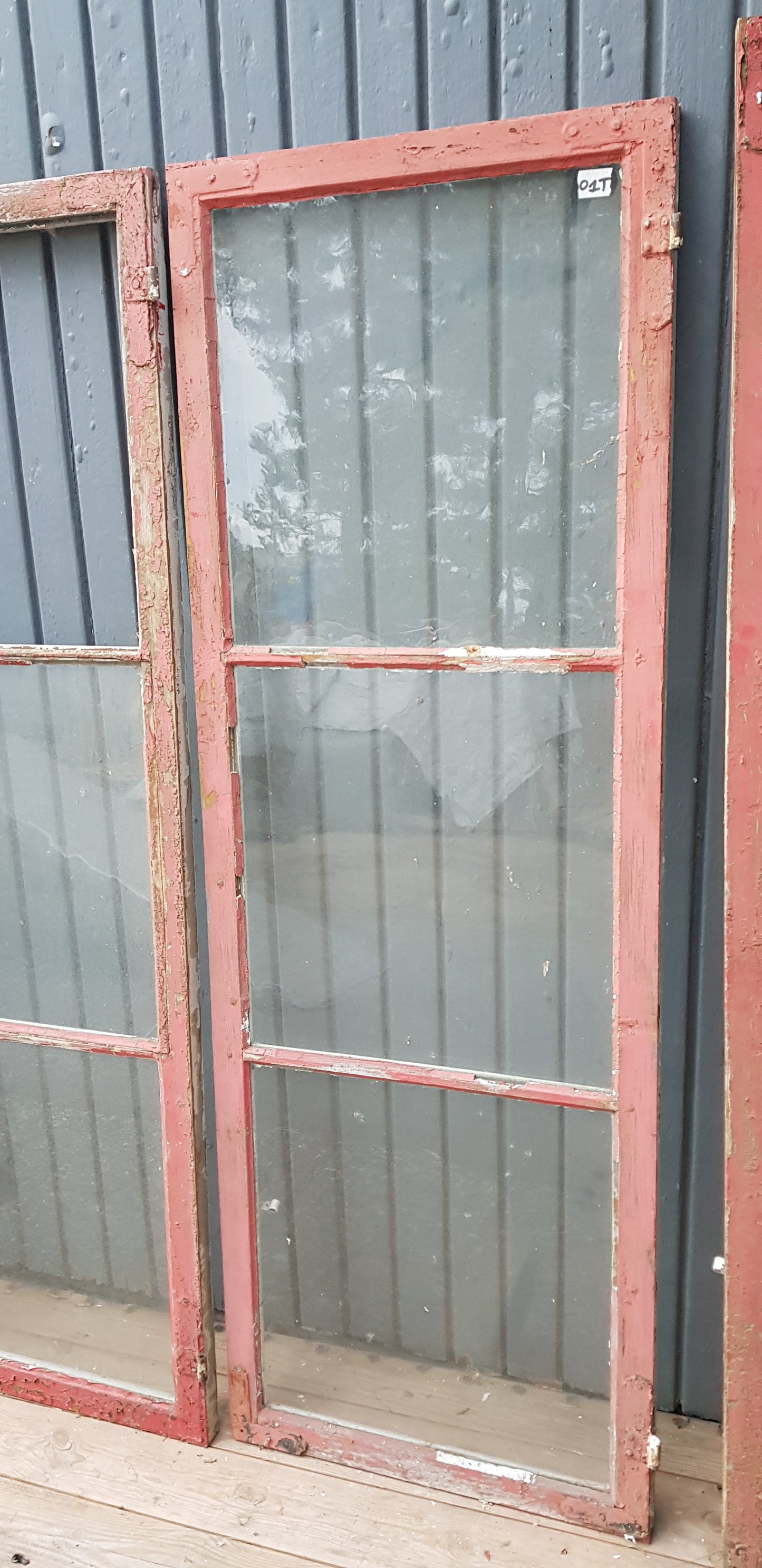 Art 01T 6st B53 H151 D3 munblåsta 3st hela i glas 3st någon ruta sönder 1000 kr per st