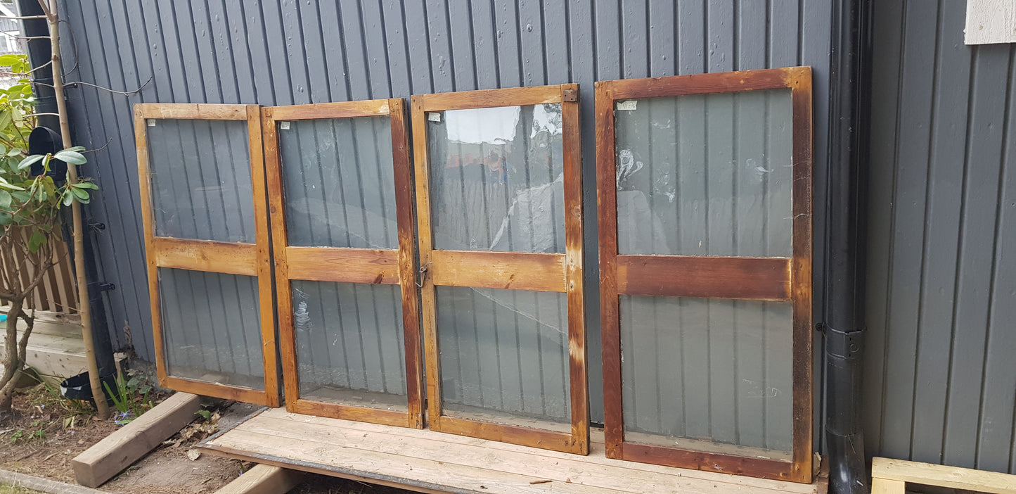 Art 01N 4st B55.5 H107 D2.5 munblåsta 1000 kr st