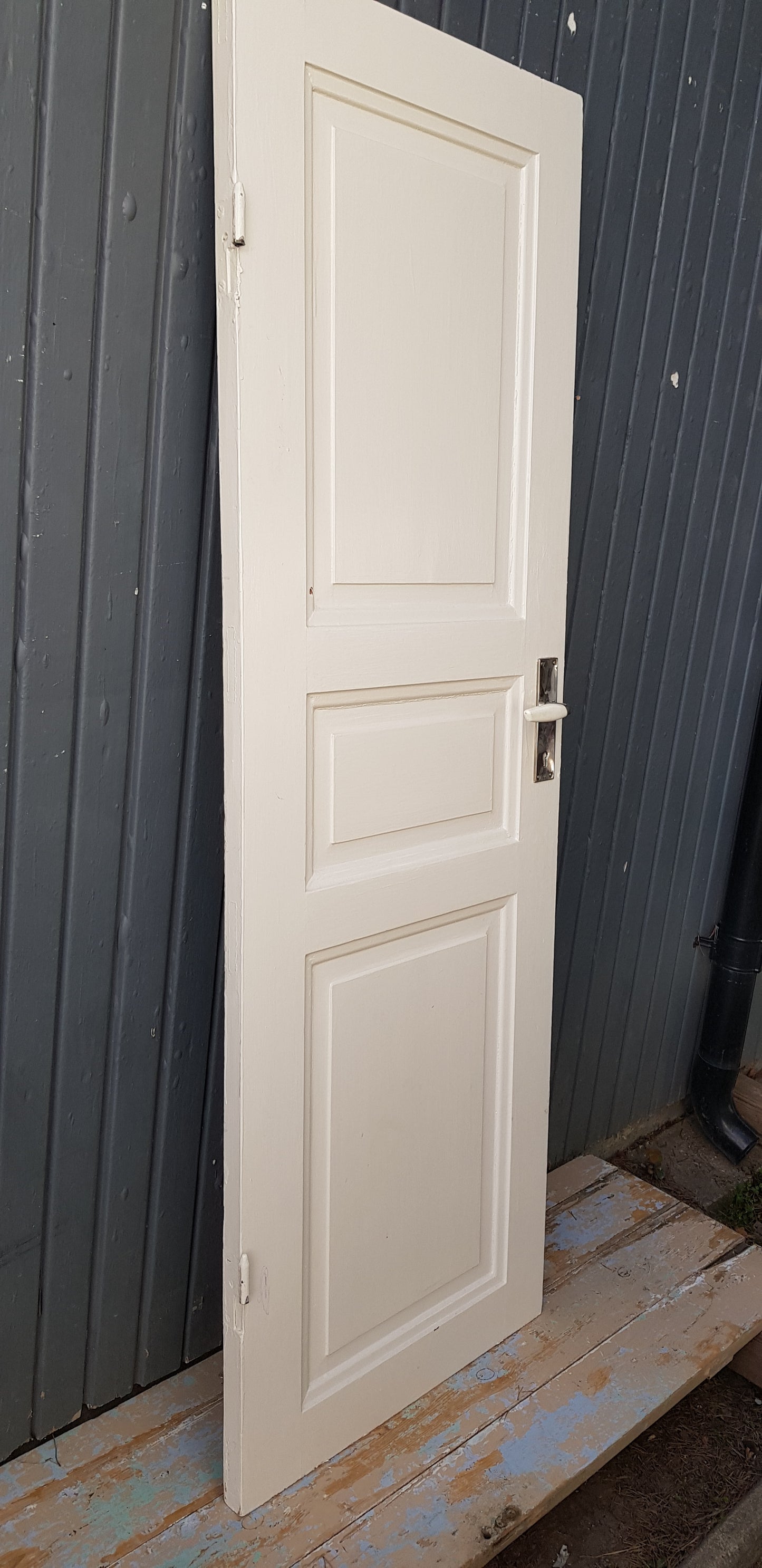 Art 03G1 B60 H180 D4 PRIS 2500 KR utan karm