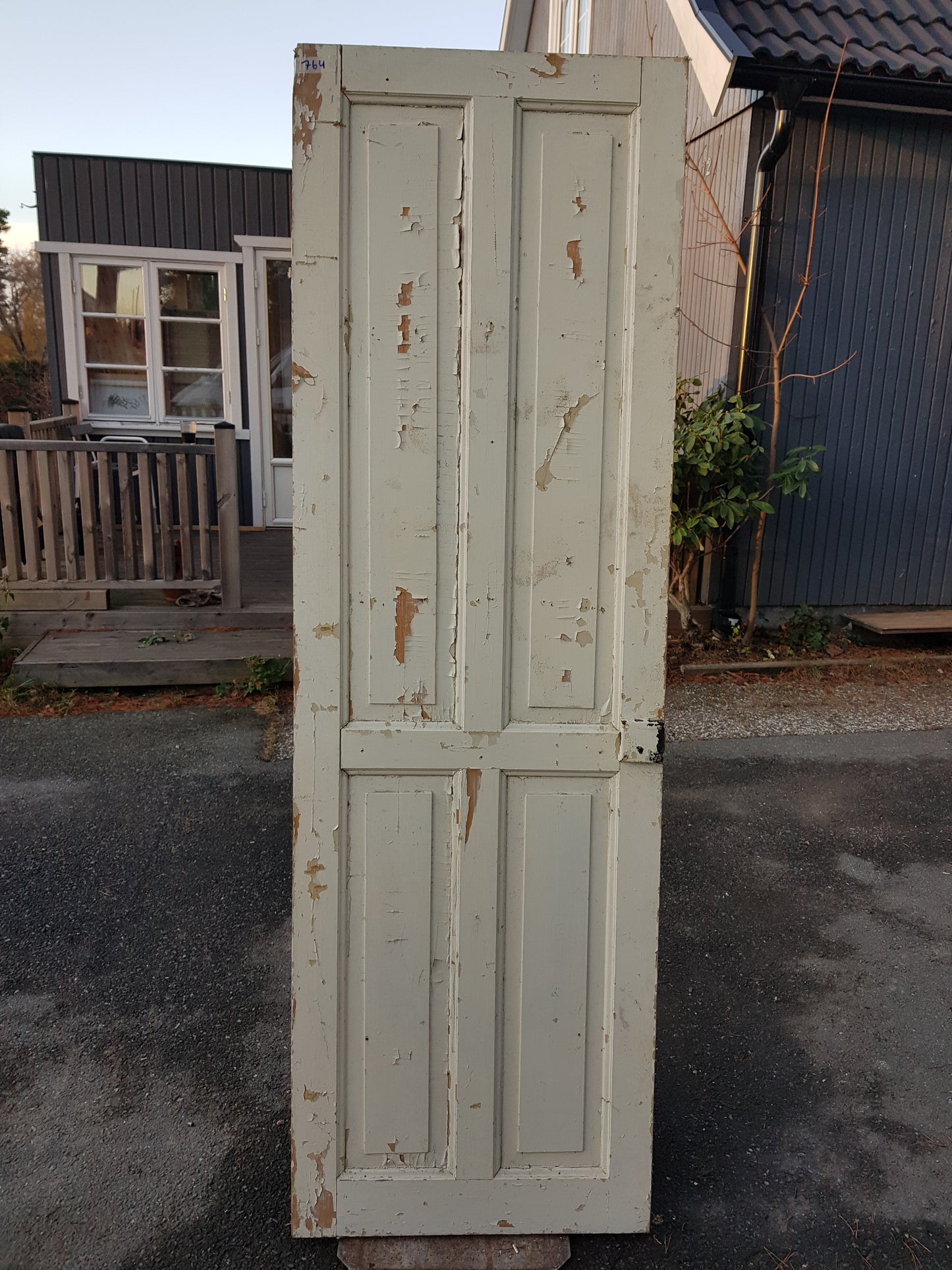 ART 764 B 63 H 198 D 3.5 PRIS 2500 KR HÖGER