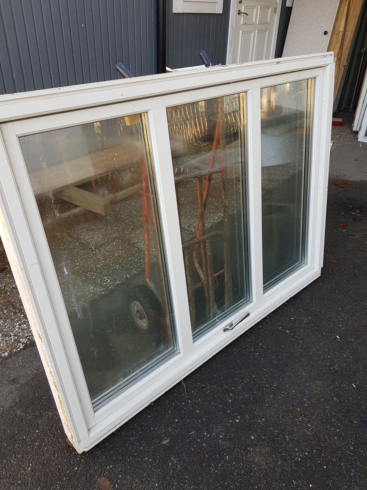 ART 754 B 160 H 120 PRIS 6500 KR 3glas mockfjärd