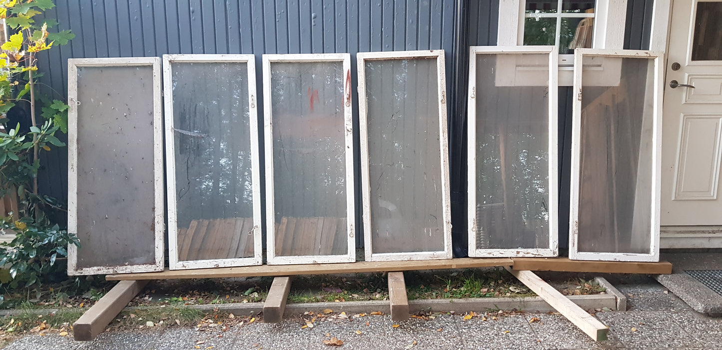 ARTIKELNUMMER 63  6st b55.5. h133.5. d 3.5. pris 600kr st