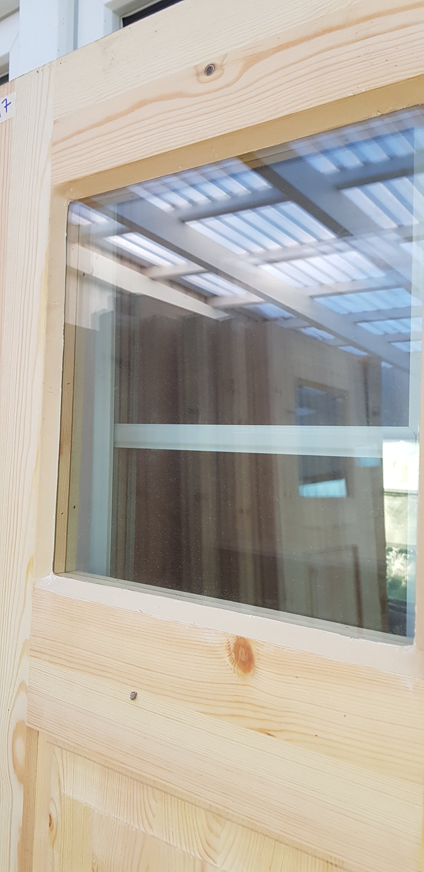 ART 717 Nytillverkad pardörr i gammal stil Mått B140 x H210 cm Öppnas utåt Handtag på höger sida Pris 15000 kr Tillkommer 1000 kr för gångjärn och låskista