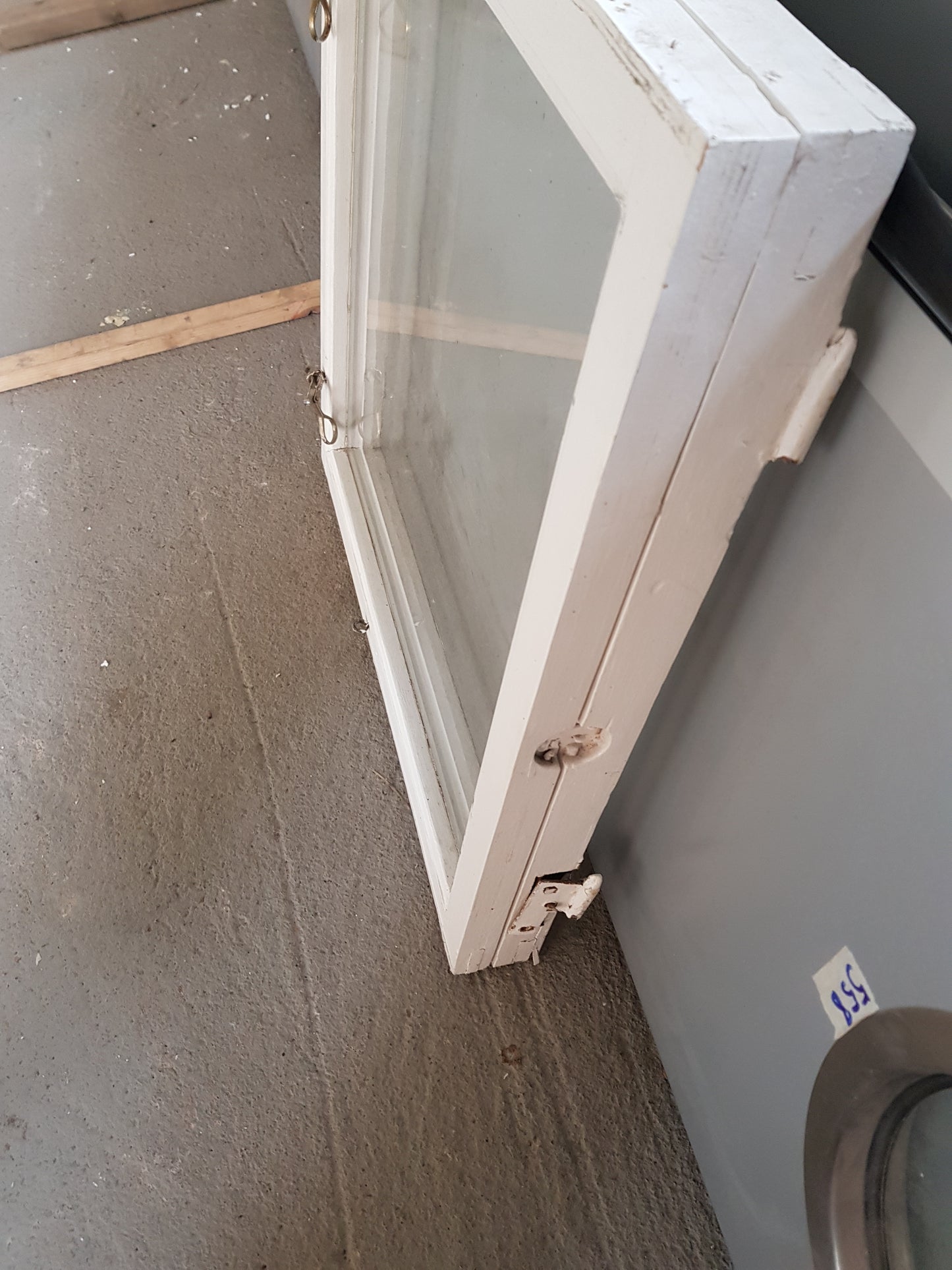 art 851 9st gamla fönster utan karm B53 H58 1500kr st (Borlänge)