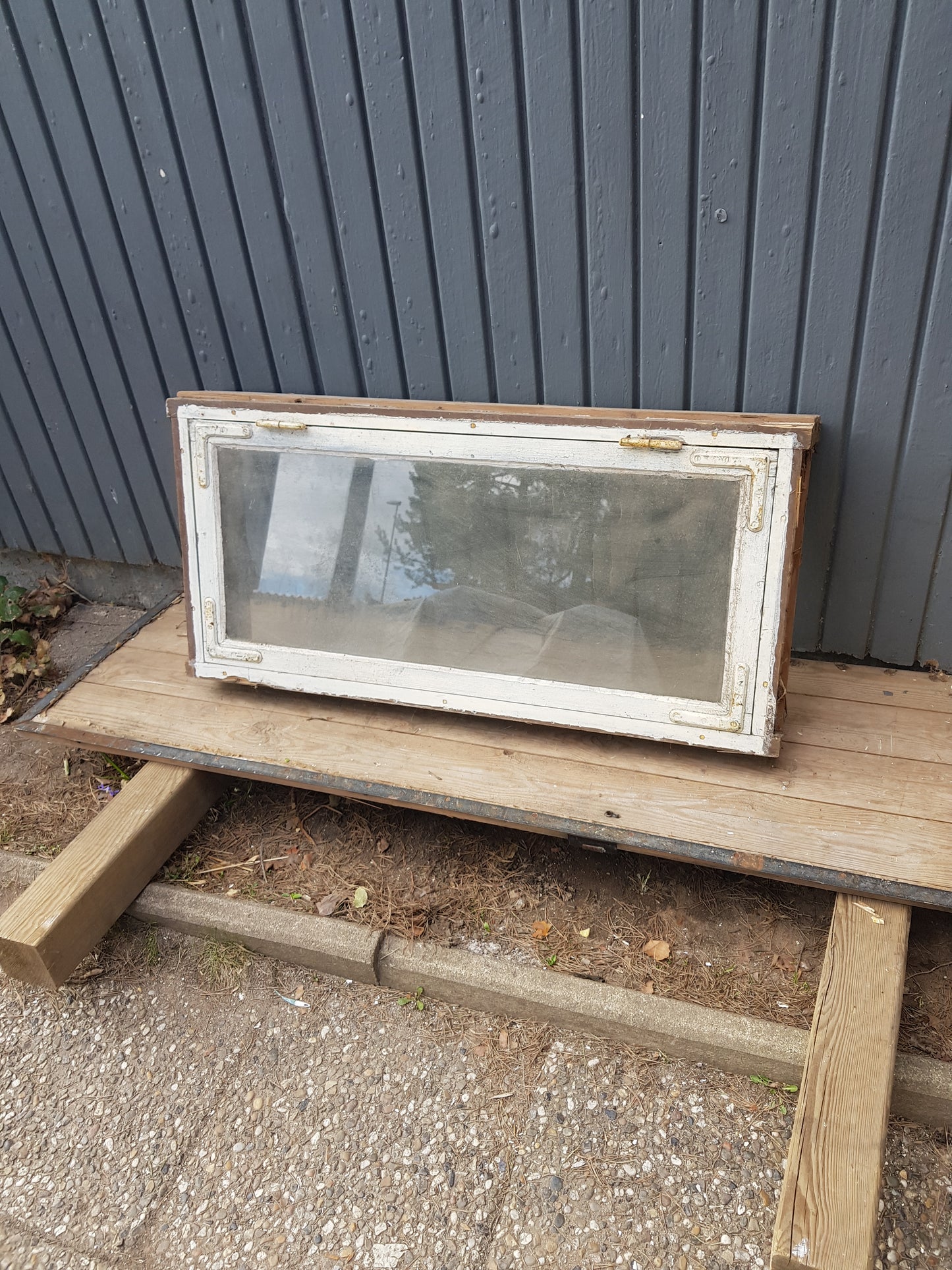 Art 01G B98 H47.5 D14 pris 2500kr