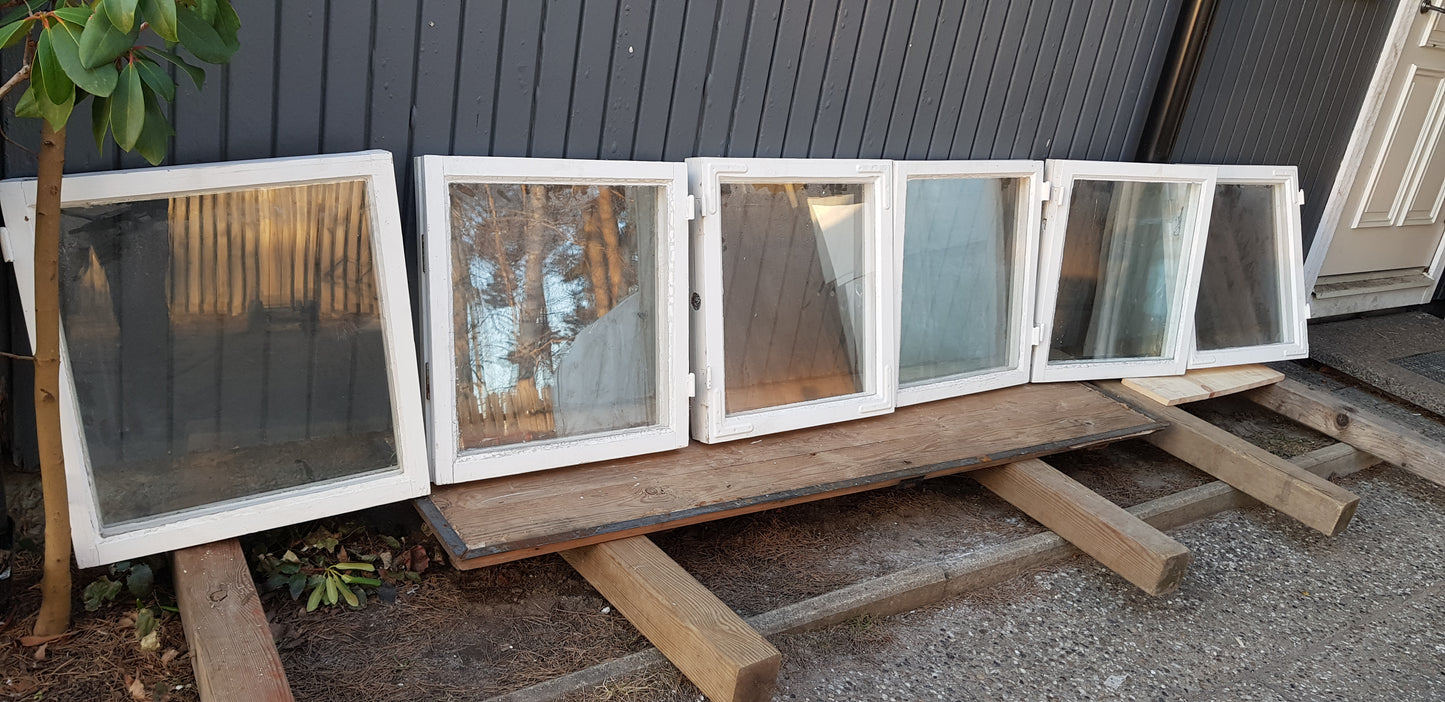 Art 851 6st gamla fönster MÅTT B53 H58 1500 kr st utan karm