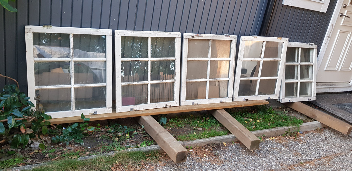ARTIKELNUMMER 64  2st. b63 h71.5. pris 950 st