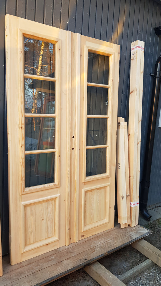 Art 822 SÅLD b120 h200 br 58 pris 16000kr tillkommer 1000kr för låskista och gångjärn