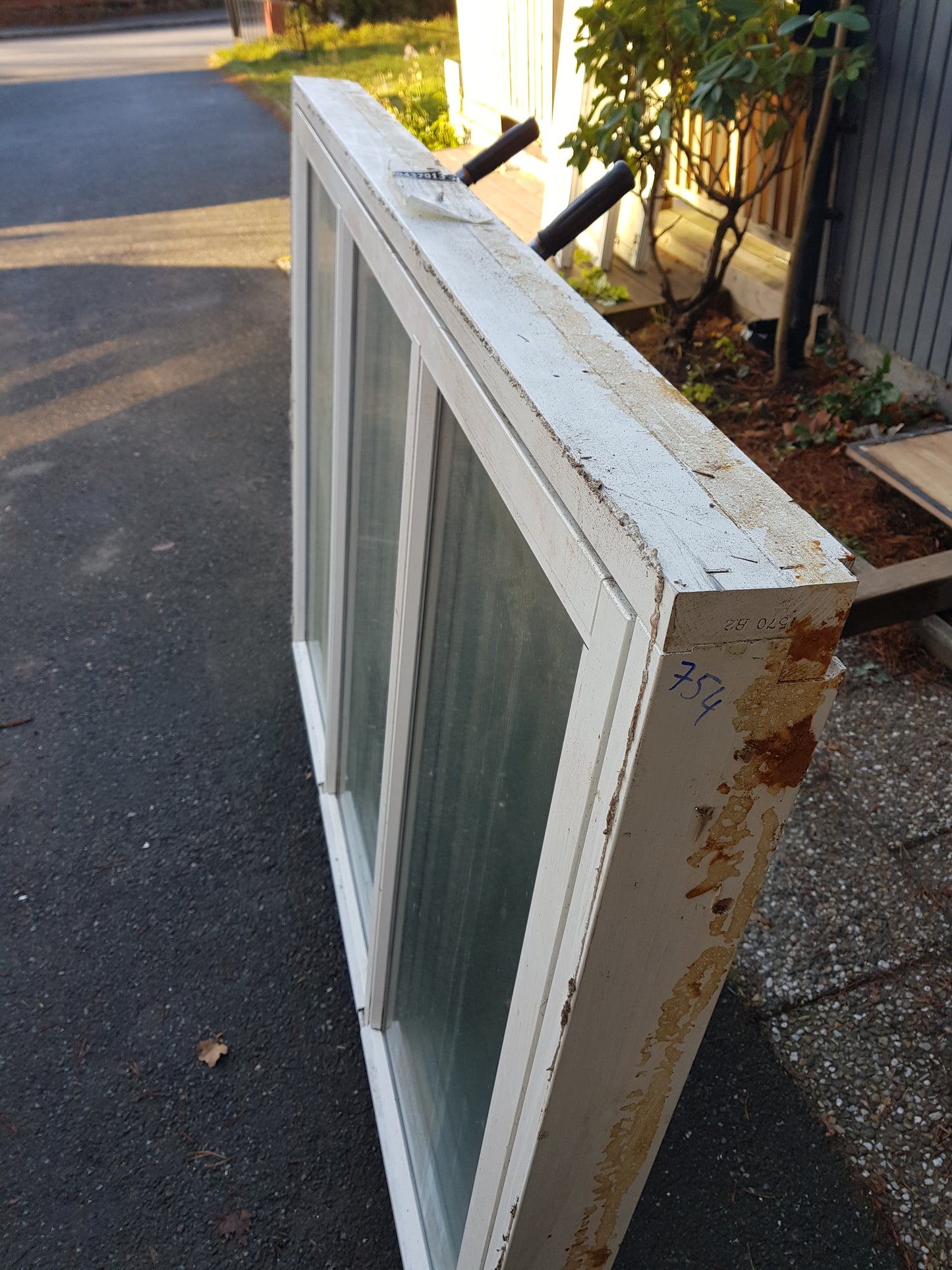 ART 754 B 160 H 120 PRIS 6500 KR 3glas mockfjärd