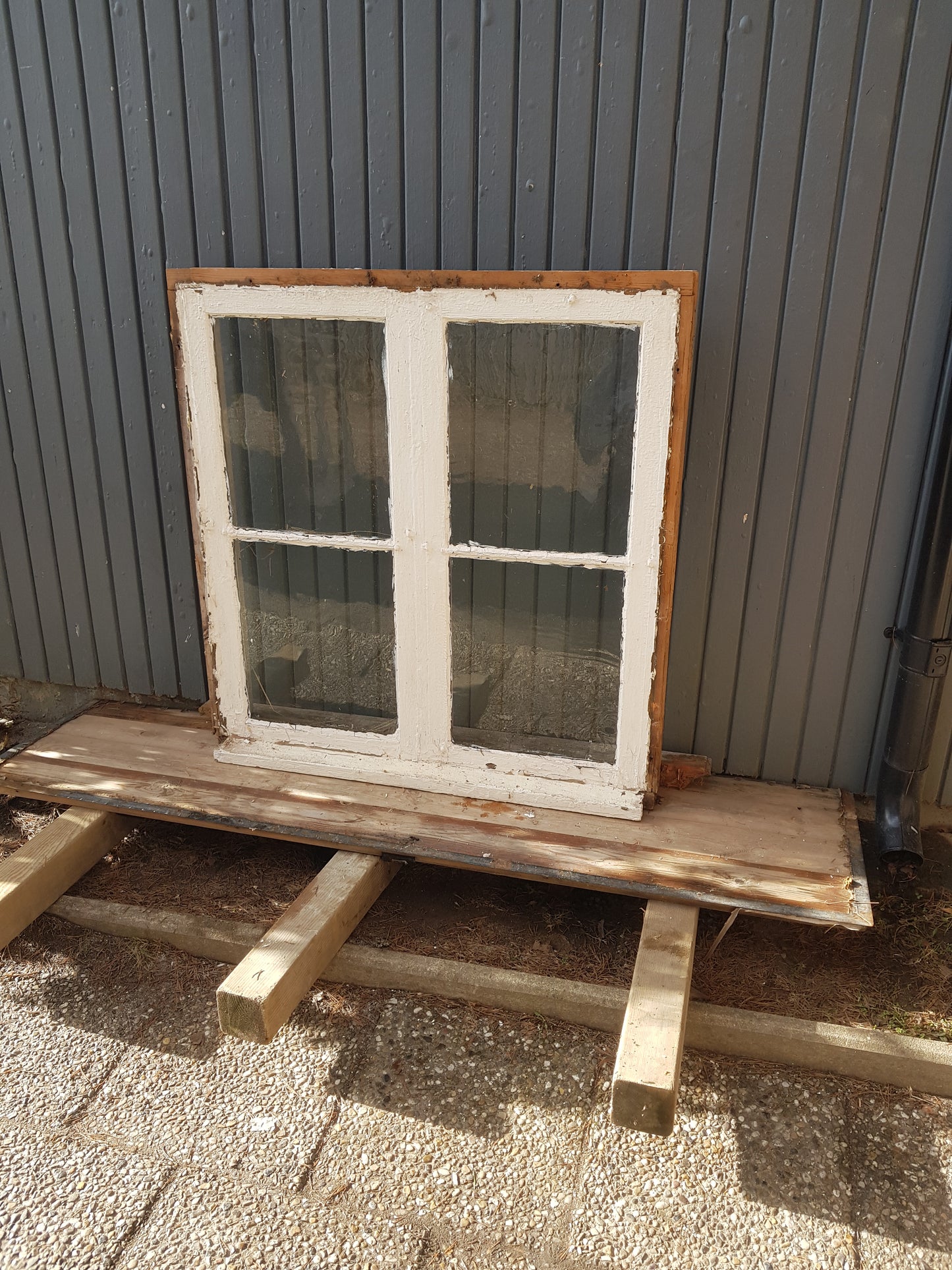 256G B103 h106 d10.5 munblåst 3000kr