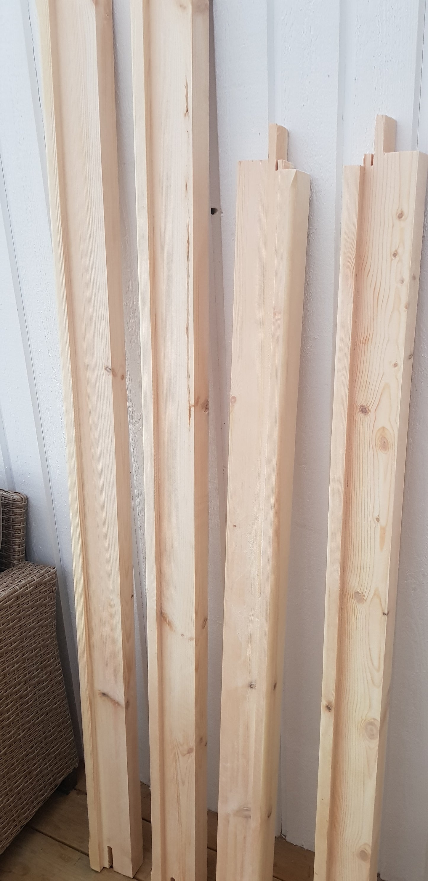 *Fin dubbel gammal kopplad altandörr med nytillverkad karm, Bredd 143.5 cm Höjd 167 cm tjocklek 10 cm Pris dörr : 5000 kr Pris nytillverkad karm: 1000 kr ARTIKELNUMMER 257