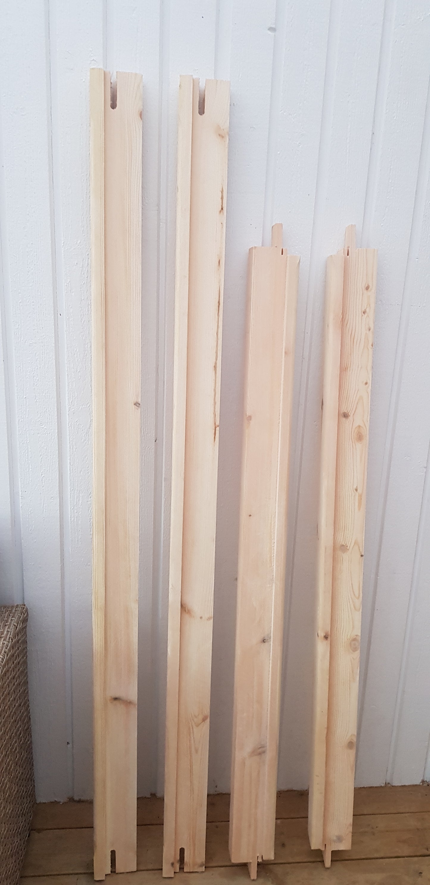 *Fin dubbel gammal kopplad altandörr med nytillverkad karm, Bredd 143.5 cm Höjd 167 cm tjocklek 10 cm Pris dörr : 5000 kr Pris nytillverkad karm: 1000 kr ARTIKELNUMMER 257