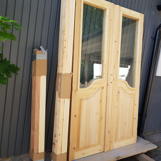 ARTIKELNUMMER 613 Jättefin pardörr Mått: B 130 H 210 D6 OSB denna är såld men det går att beställa likadant med önskad mått