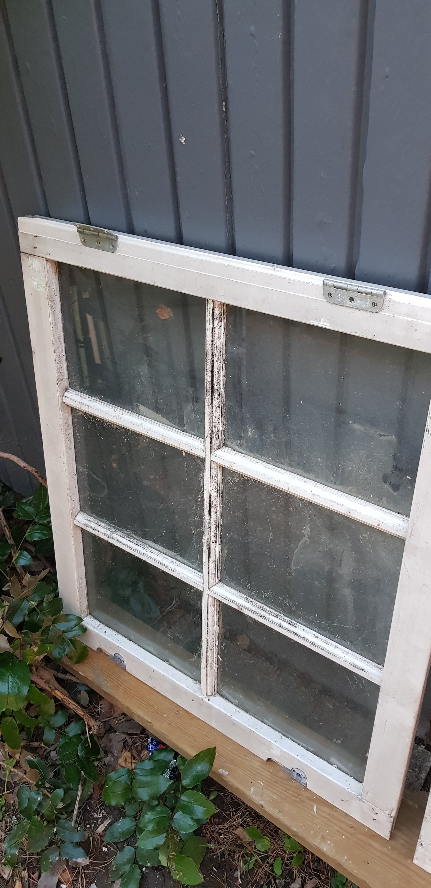 ARTIKELNUMMER 64  2st. b63 h71.5. pris 950 st