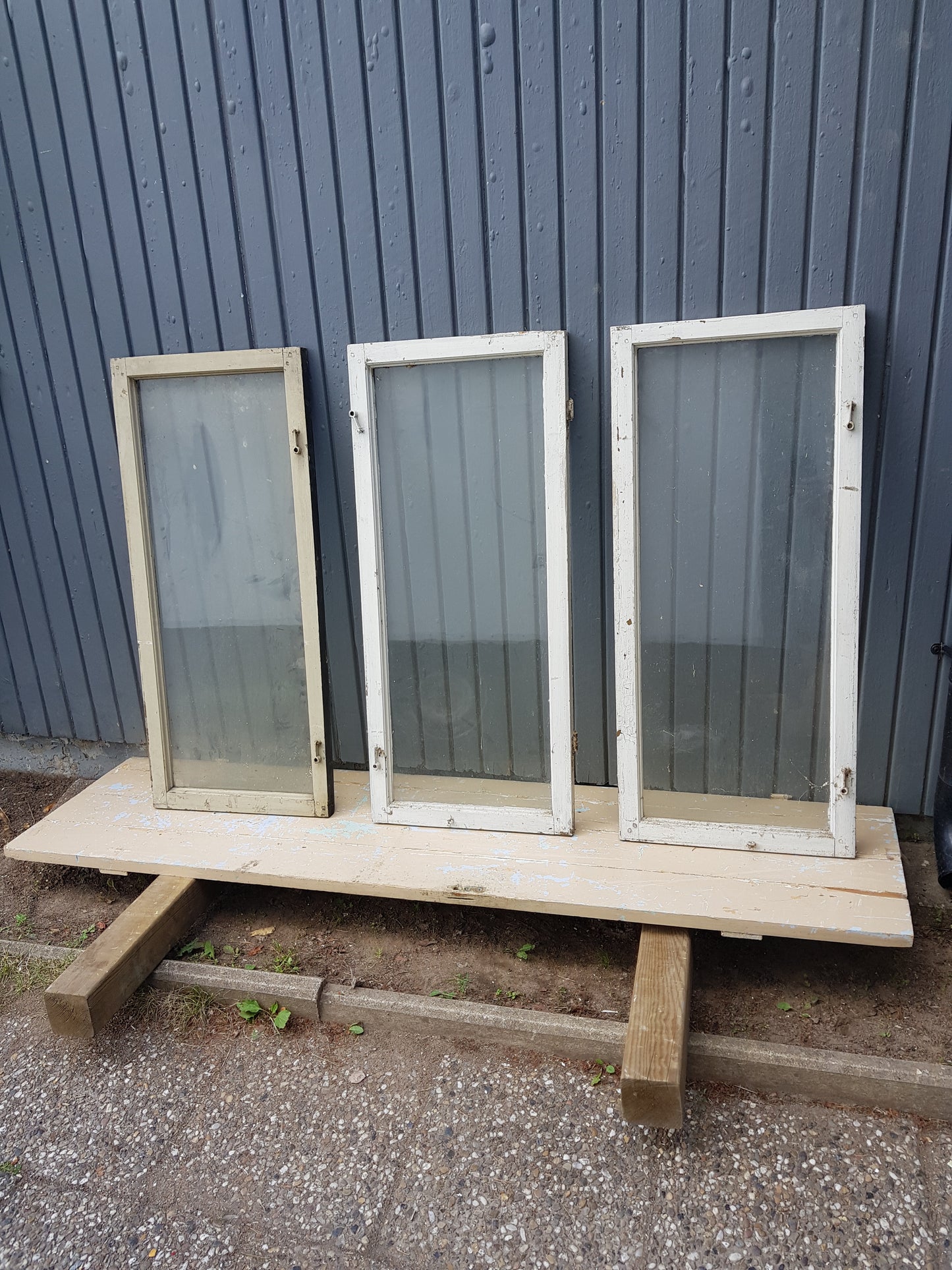 ART 608 B46. H104 D3.5. PRIS 700 KR st munblåst
