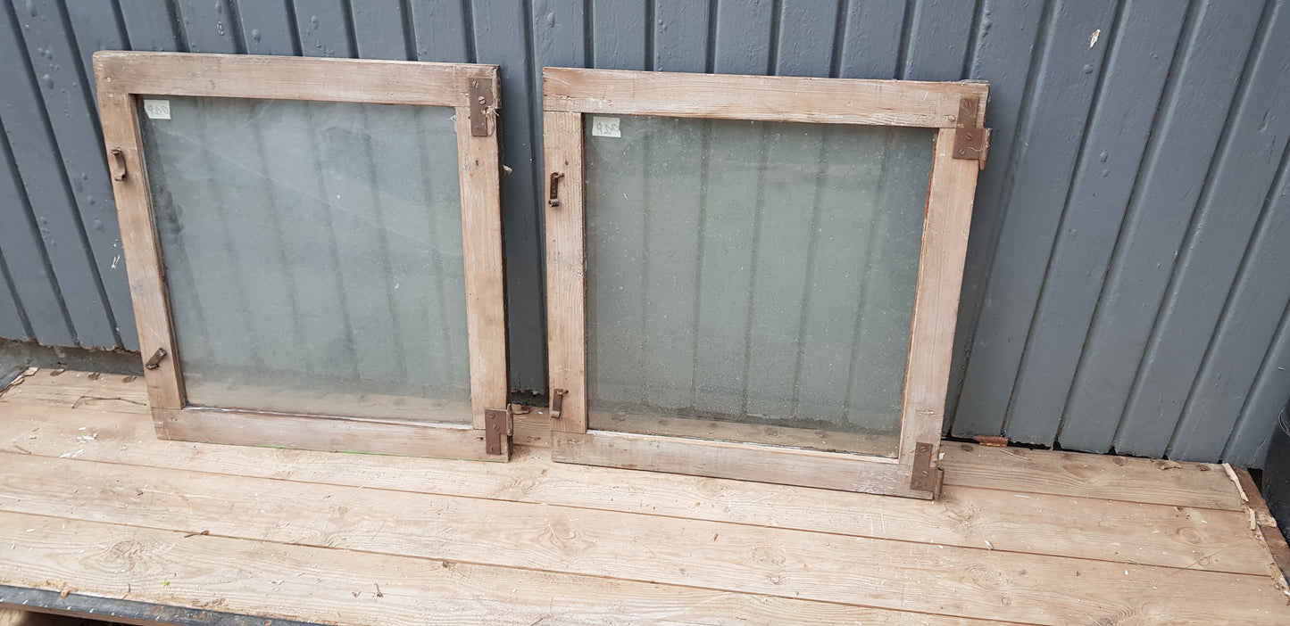 Art 01P 2st B53 H56 D2 munblåsta 650 kr per st