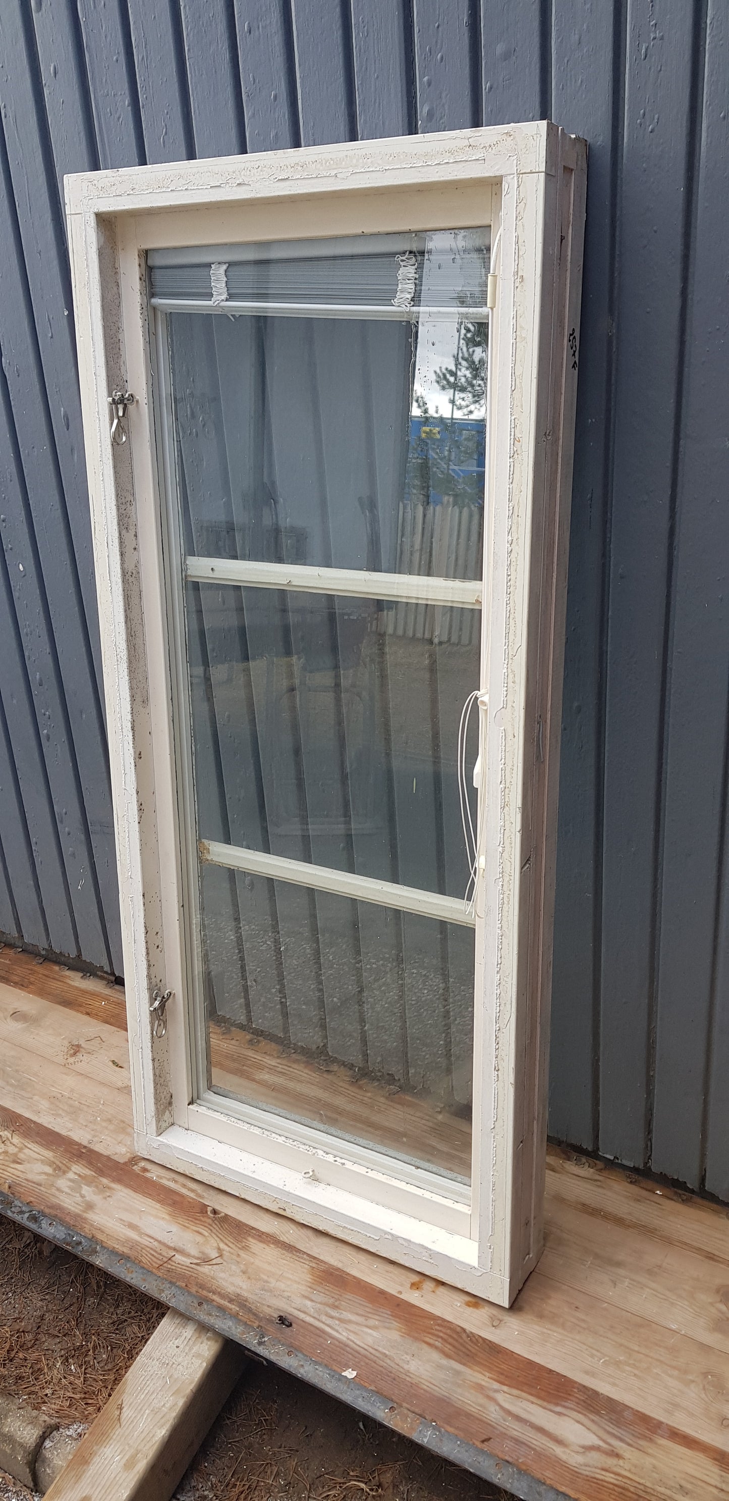 Art 257F b58.5 h128.5 påläggande spröjs pris 2500