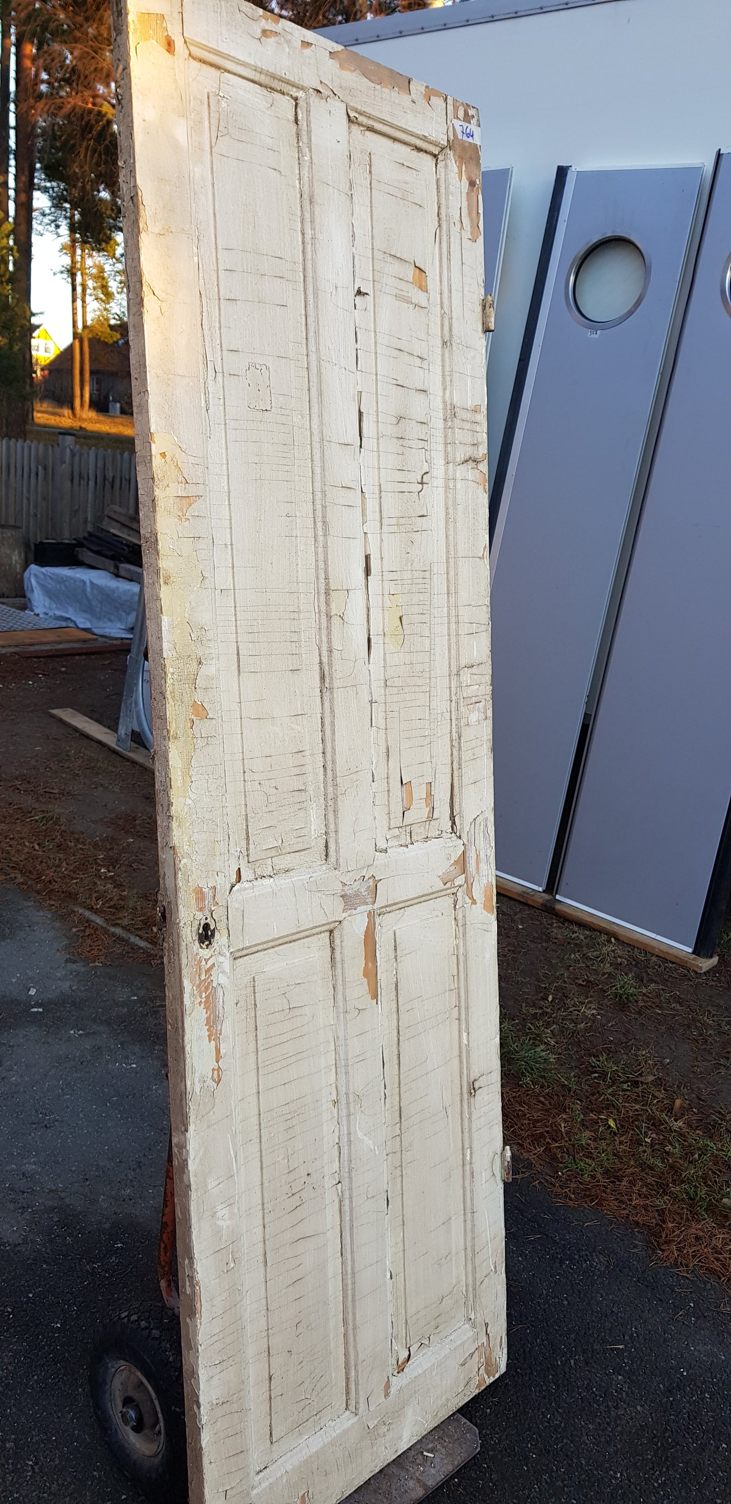 ART 764 B 63 H 198 D 3.5 PRIS 2500 KR HÖGER