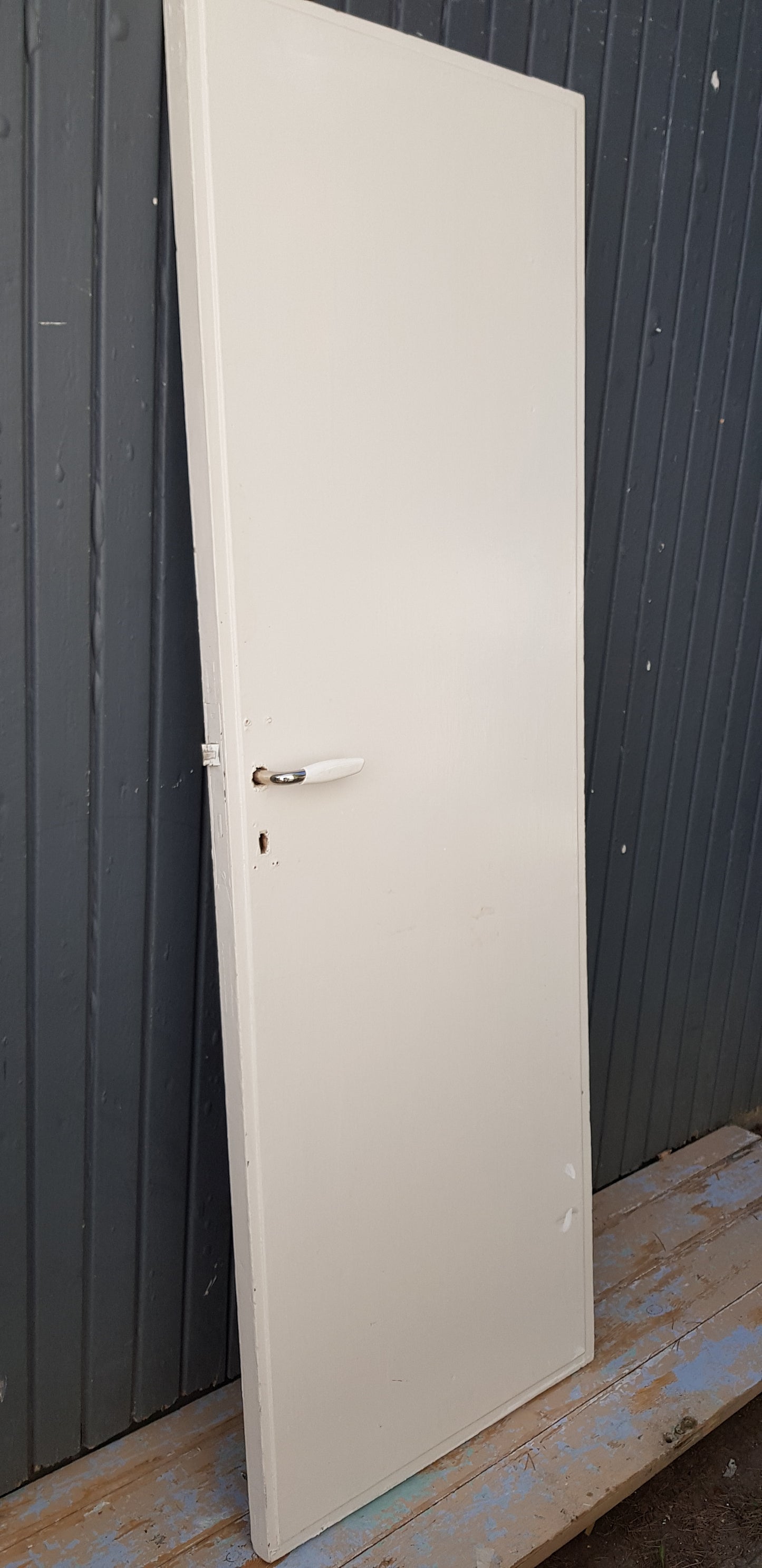Art 03G1 B60 H180 D4 PRIS 2500 KR utan karm
