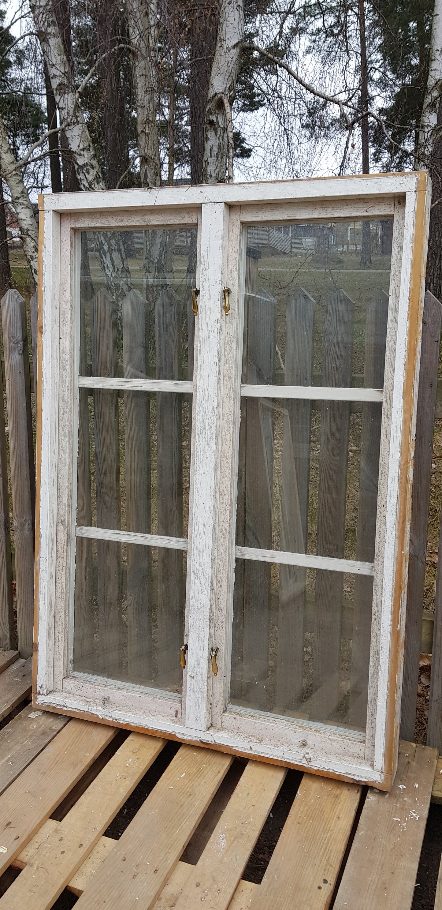 Art 02B 1st B98.5 H138.5 D10.5 kopplade med äkta spröjs 4500 kr