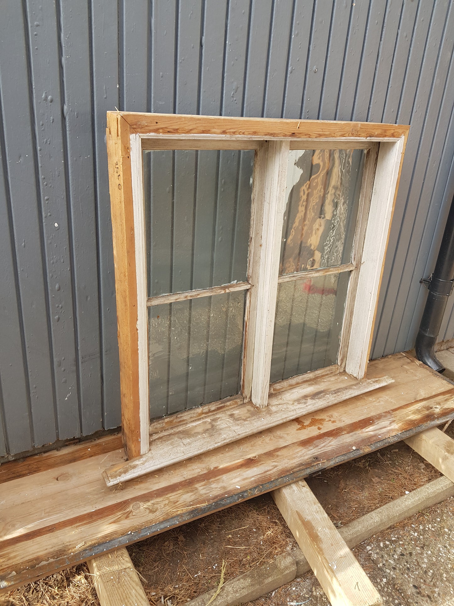 256G B103 h106 d10.5 munblåst 3000kr
