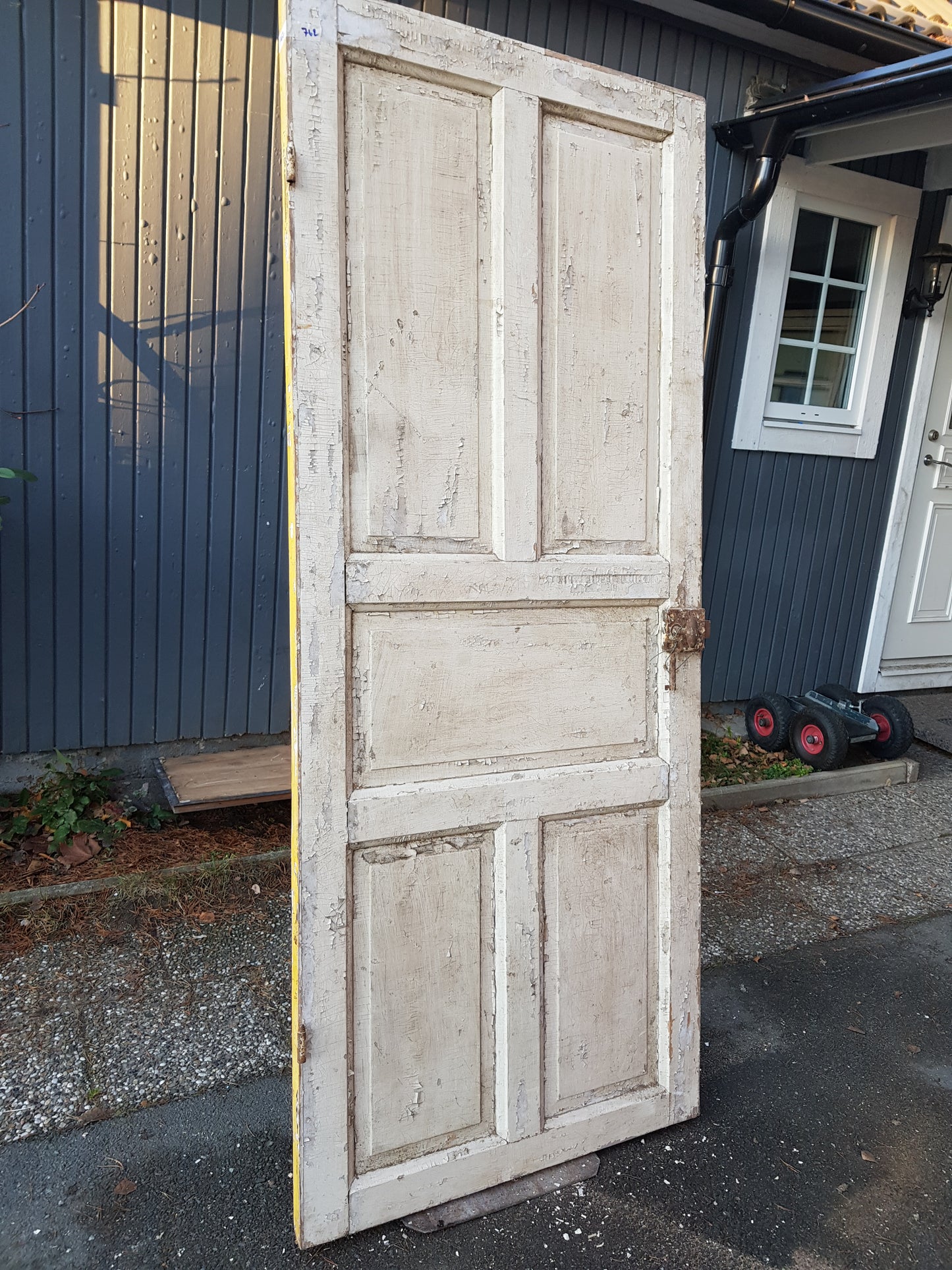 ART 762  B 82.6 H 202.5 D 4.5  PRIS 3000 KR  VÄNST
