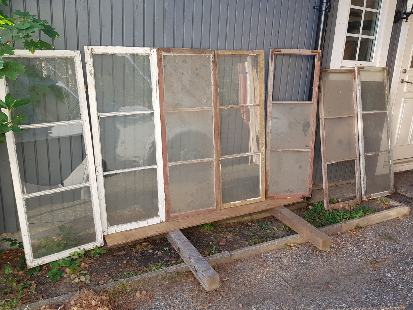 ART 709   9 st  B 48   H135  pris 500 kr st