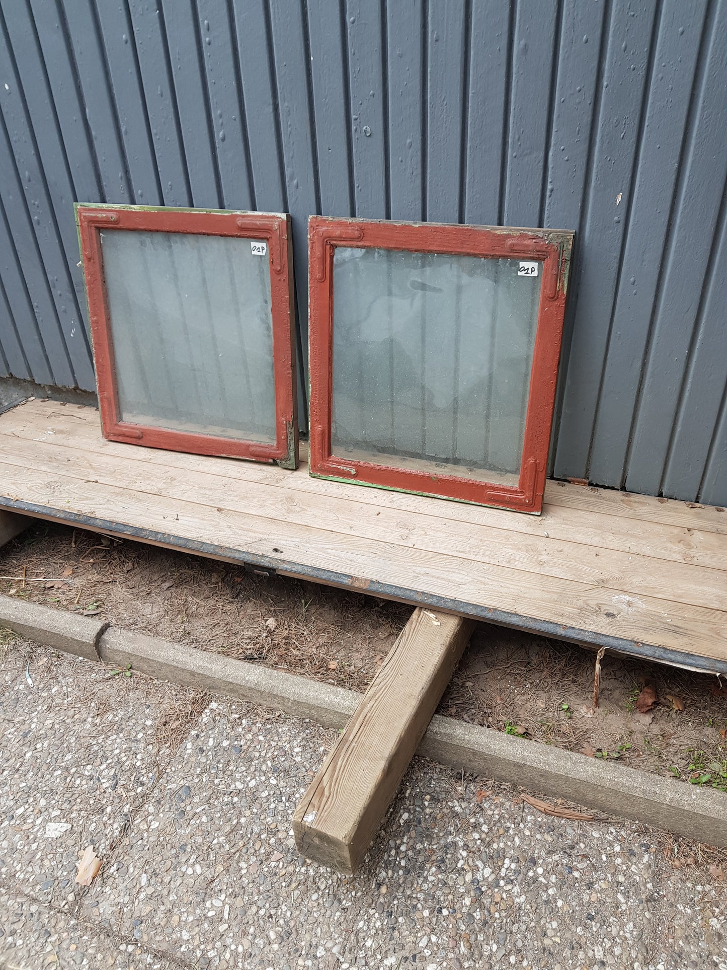 Art 01P 2st B53 H56 D2 munblåsta 650 kr per st