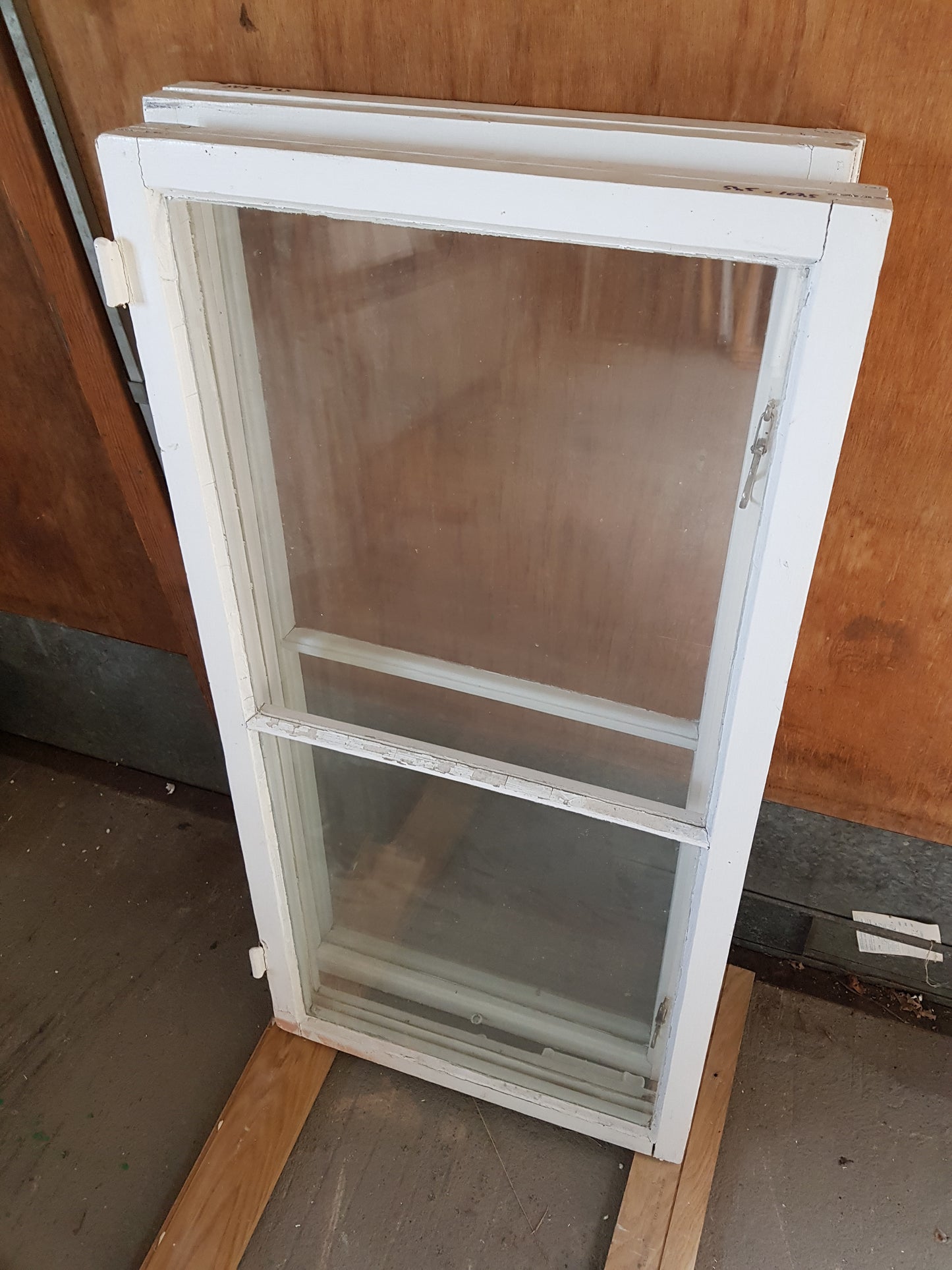 Art 852A   2st b53.5 h107.5 1000kr st utan karm (Borlänge)