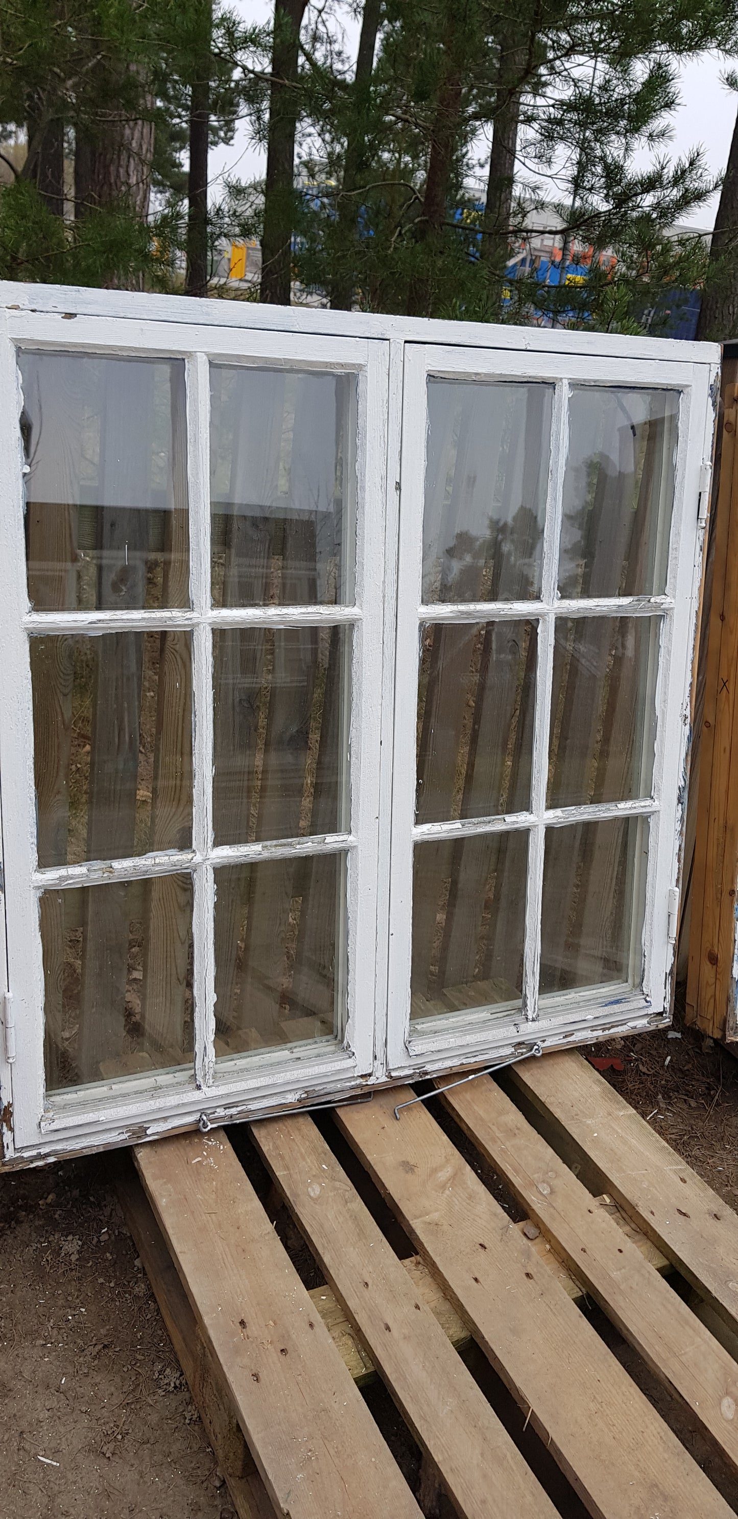 Art 02D 4st B118.5 H118.5 D10.5 kopplade med äkta spröjs 4000 kr per st.