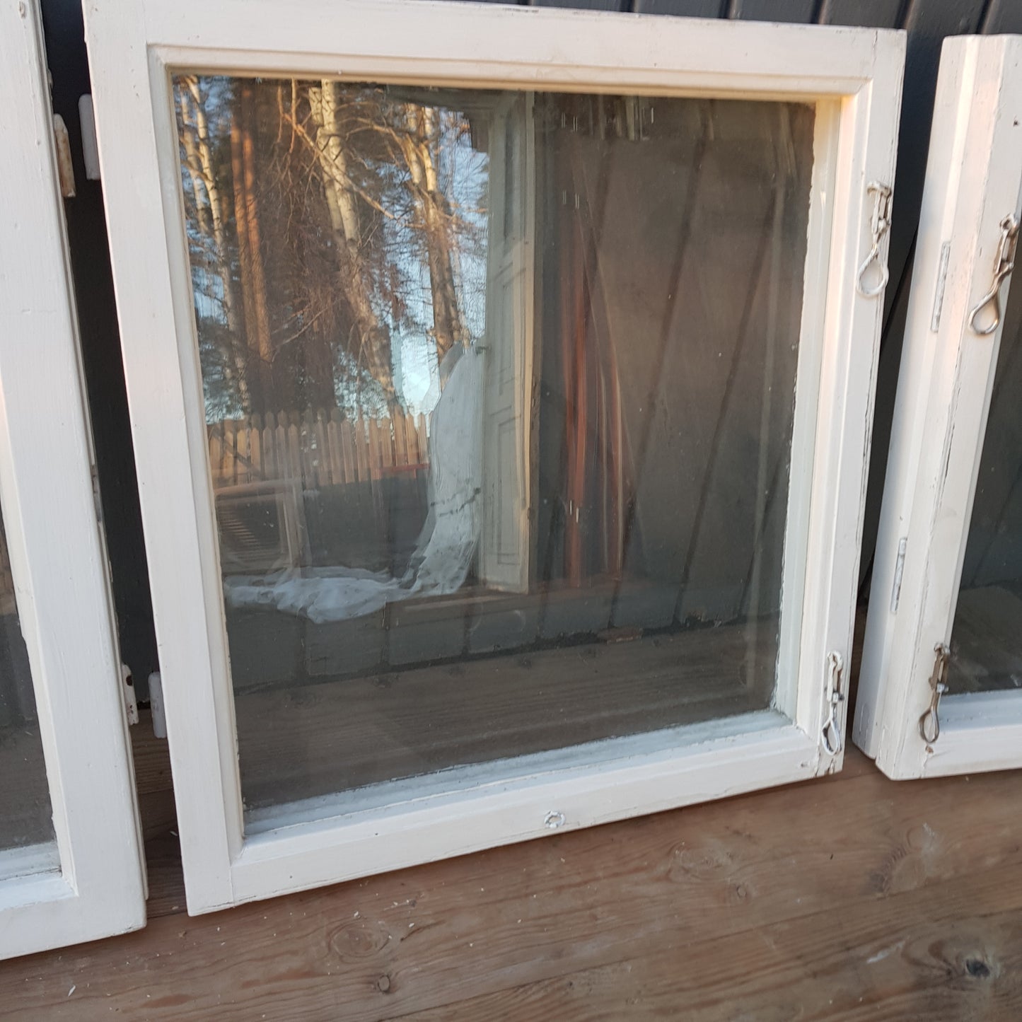 Art 851 6st gamla fönster MÅTT B53 H58 1500 kr st utan karm