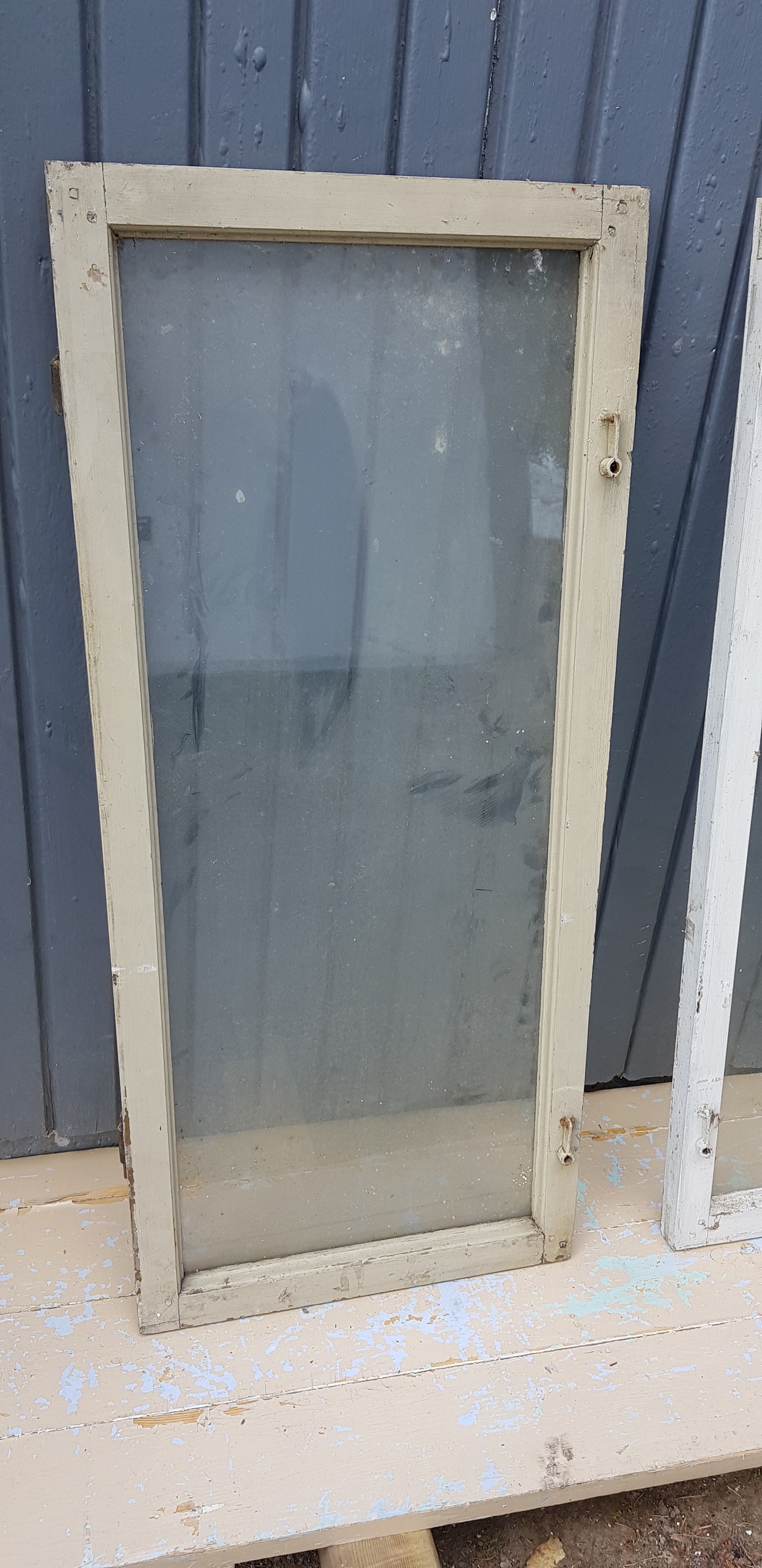 ART 608 B46. H104 D3.5. PRIS 700 KR st munblåst