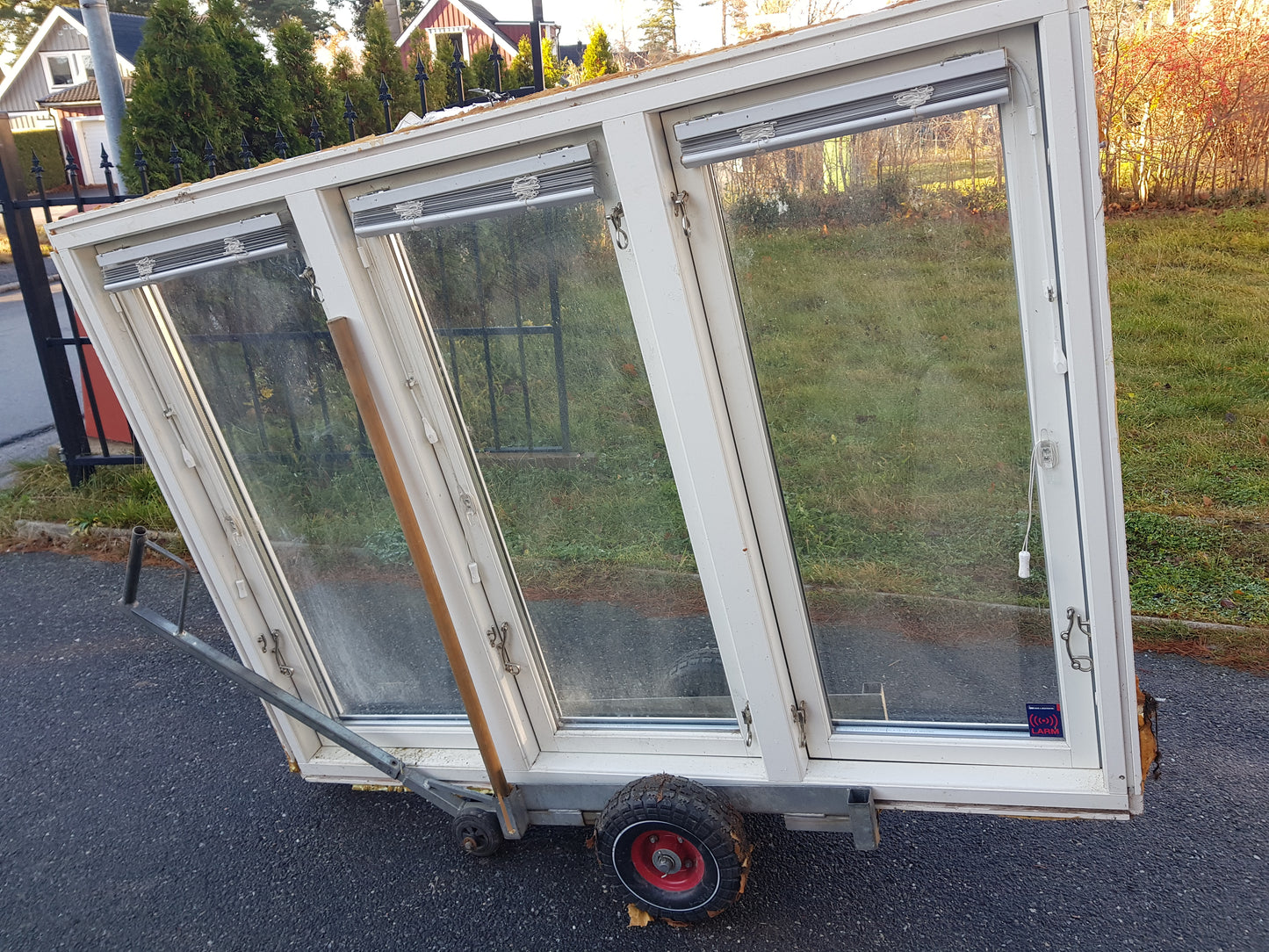 ART 557 B 160 H 120 PRIS 6500 KR 3glas mockfjärd