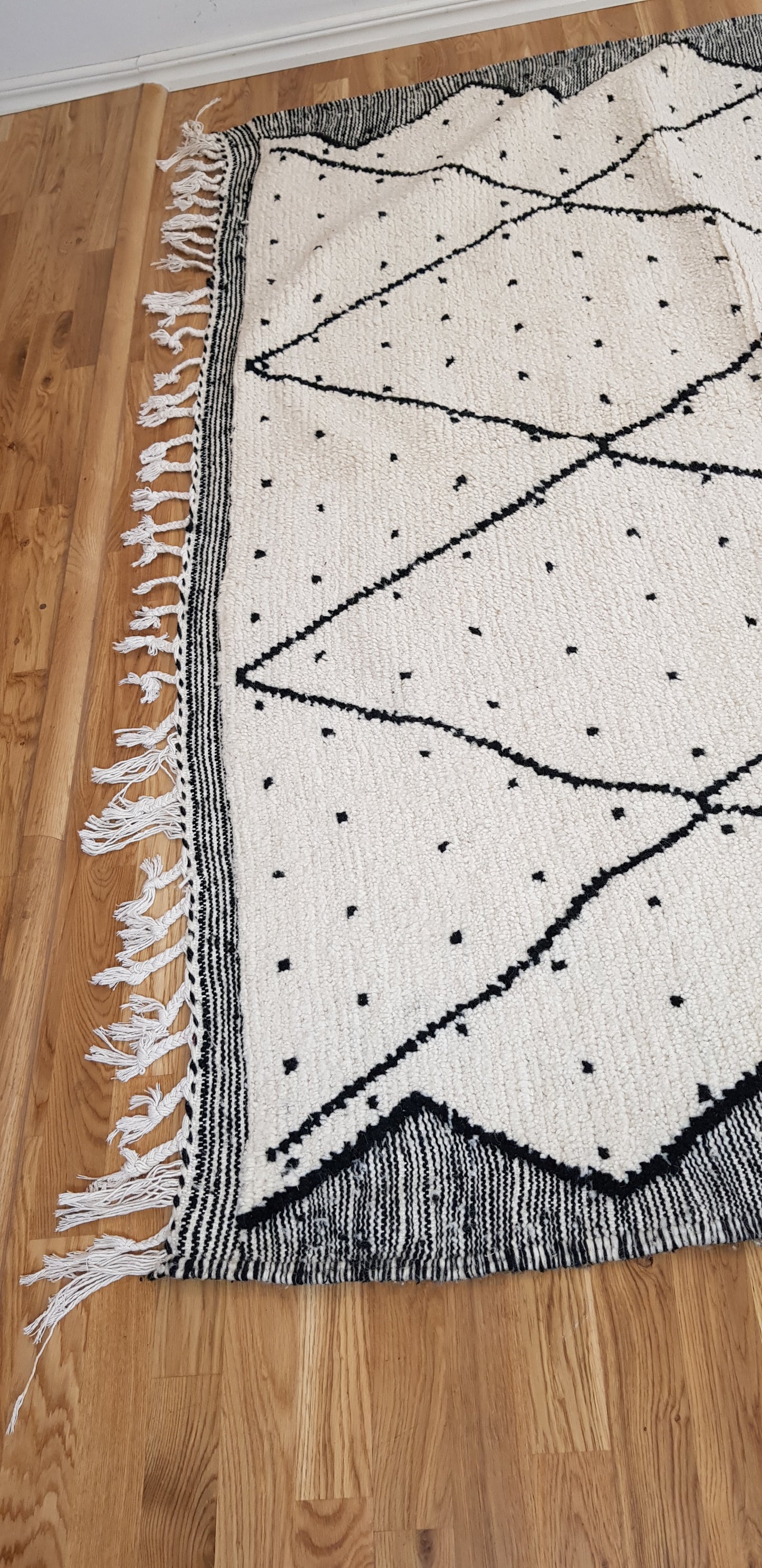 ARTIKELNUMMER 416 Helt ny handknuten Beni ourain ull Matta 