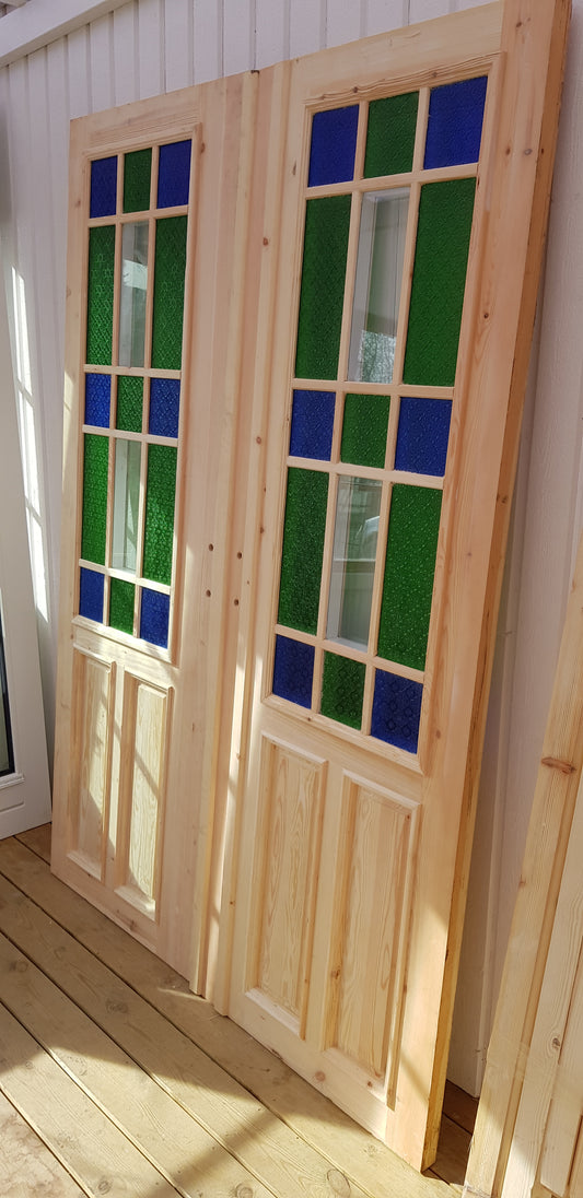 Art 33X Ny pardörr i gammal stil med dubbelt glas inklusive karm B130 cm H210 cm BR 80 cm pris: 17000 kr