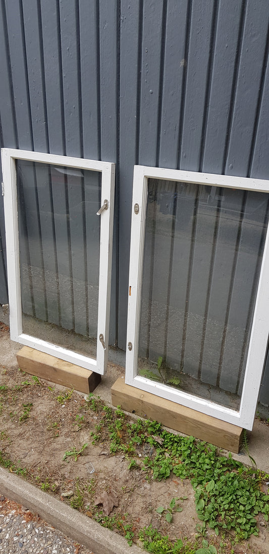 ARTIKELNUMMER 115 2st g fönster b50 h 83 pris 400kr st 