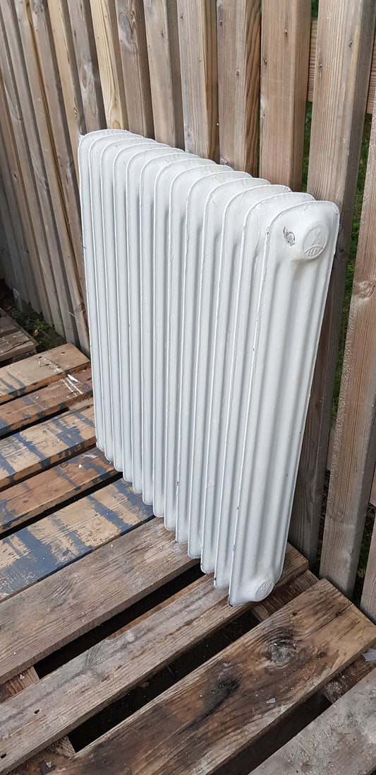 ARTIKELNUMMER 245  b60. h75. d13 2500kr