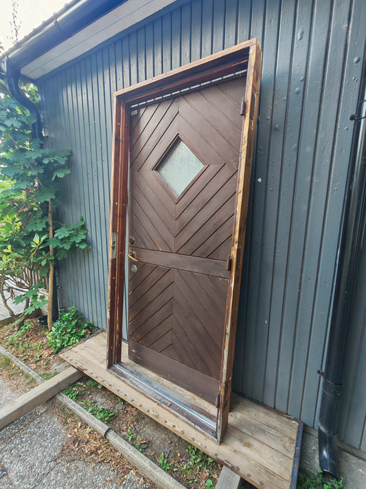 Art 1000A B100 H210 pris 6000 KR