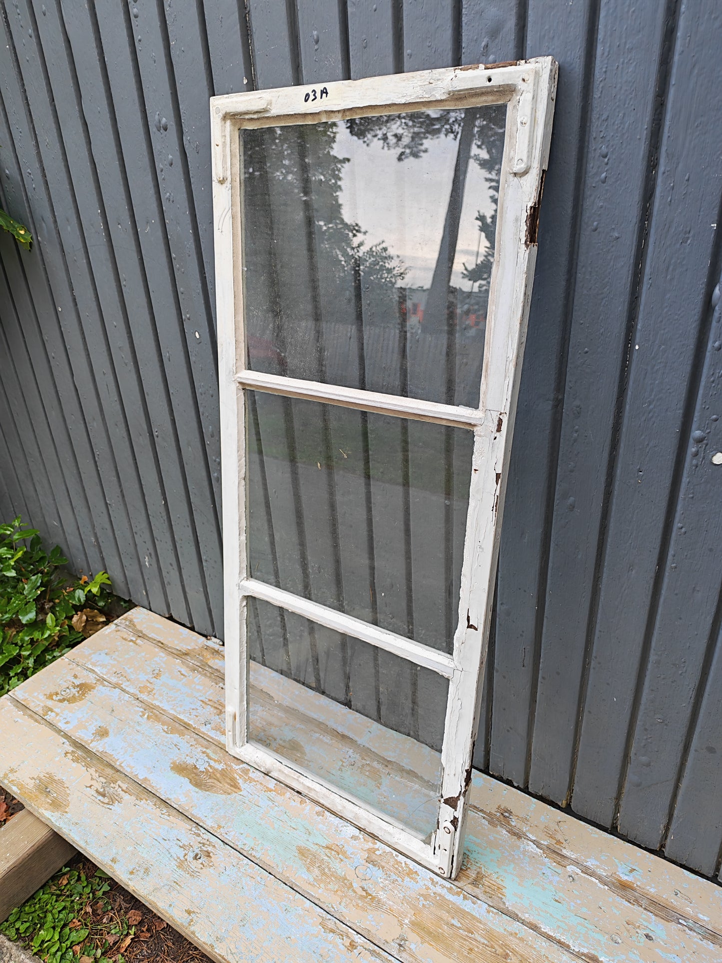 ART 03A B48 H 110 D3 PRIS 400 KR EN SPRICKA