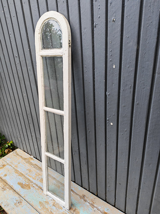 ART 03E B 26 H 130 D 2,5 PRIS 1100 KR Hel MUNBLÅST GLAS