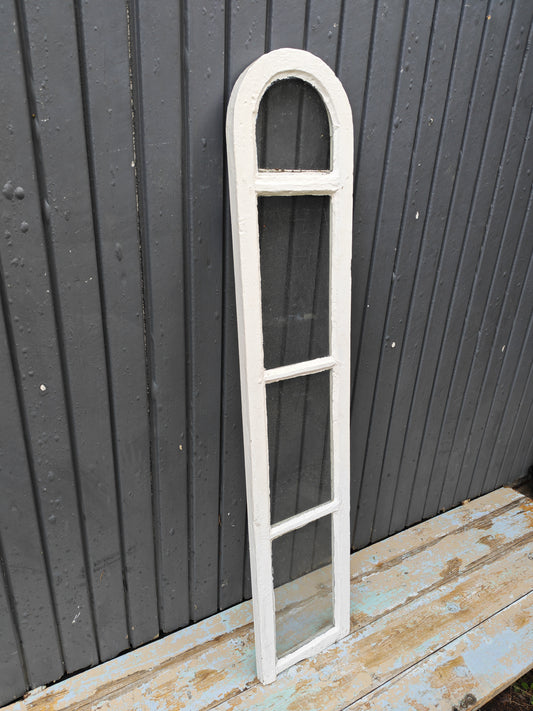 ART 03E B 26 H 130 D 2,5 PRIS 1100 KR Hel MUNBLÅST GLAS