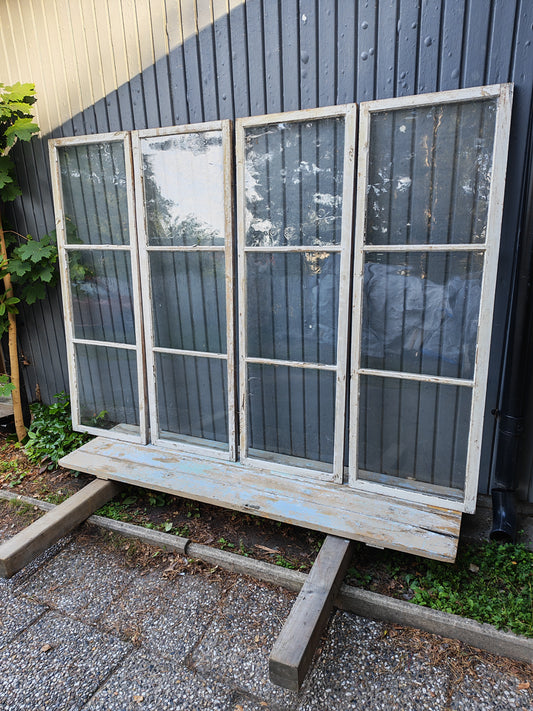 ART 03H 4st  B52 H157 D3 PRIS 1300 KR ST MUNBLÅST GLAS