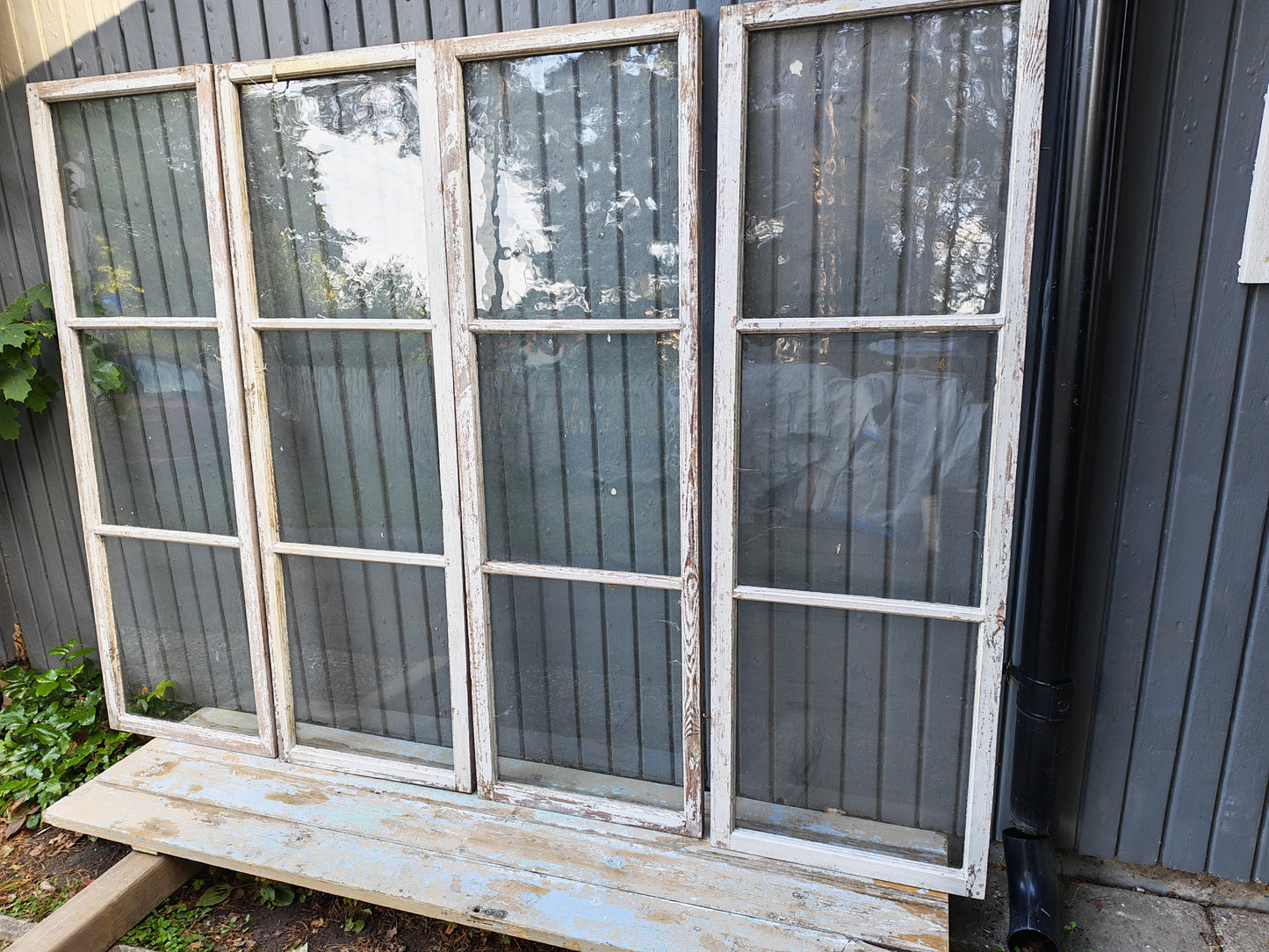 ART 03H 4st  B52 H157 D3 PRIS 1300 KR ST MUNBLÅST GLAS